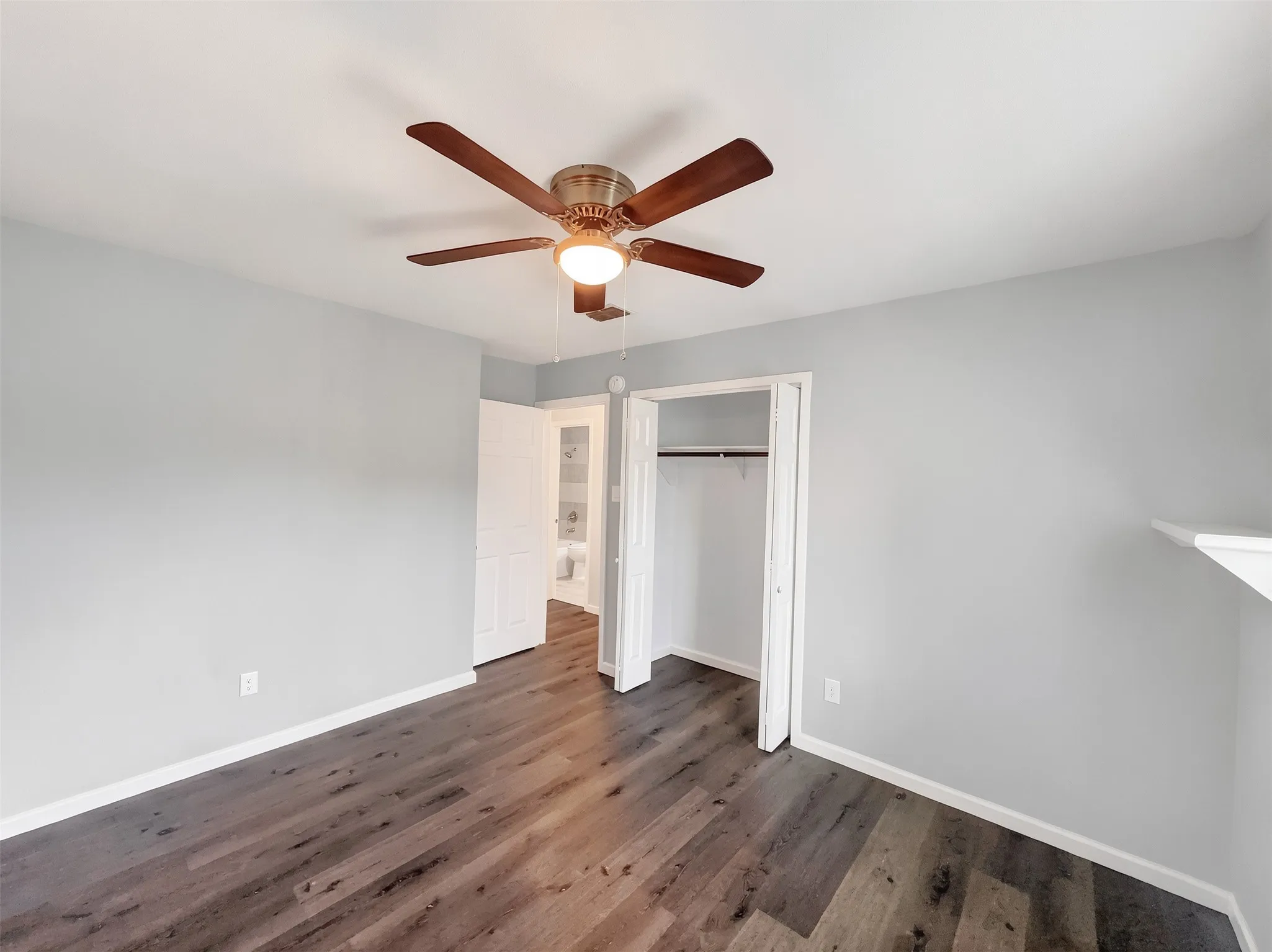 Single Family Residence For Rent in Tarrant County , 109 N Heights Drive, Crowley, Texas 76036, 3 Bedroom, 2 Bathroom, 2 Garage spaces, 1,284 Sqft, built in 1977, mls#21386834, Real Estate Agent in Crowley, Homes For Rent in Tarrant county, Homes For Rent in Crowley, Realtor in Crowley Texas, Real Estate Brokerage Independent Realty Texas, Luminita Cordes Realtor