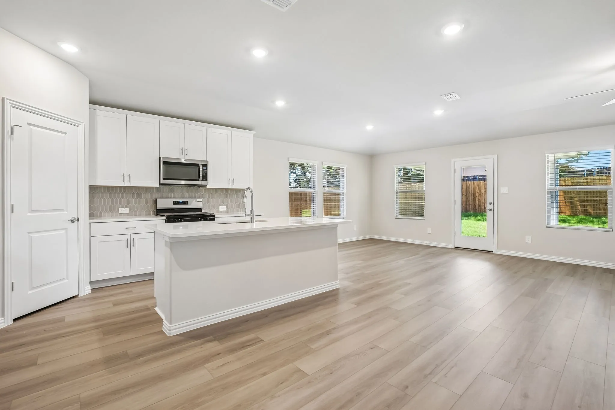 Photo is not of the actual home, but is an inspirational photo of builder’s model home and may depict options, furnishings, and/or decorator features that are not included.