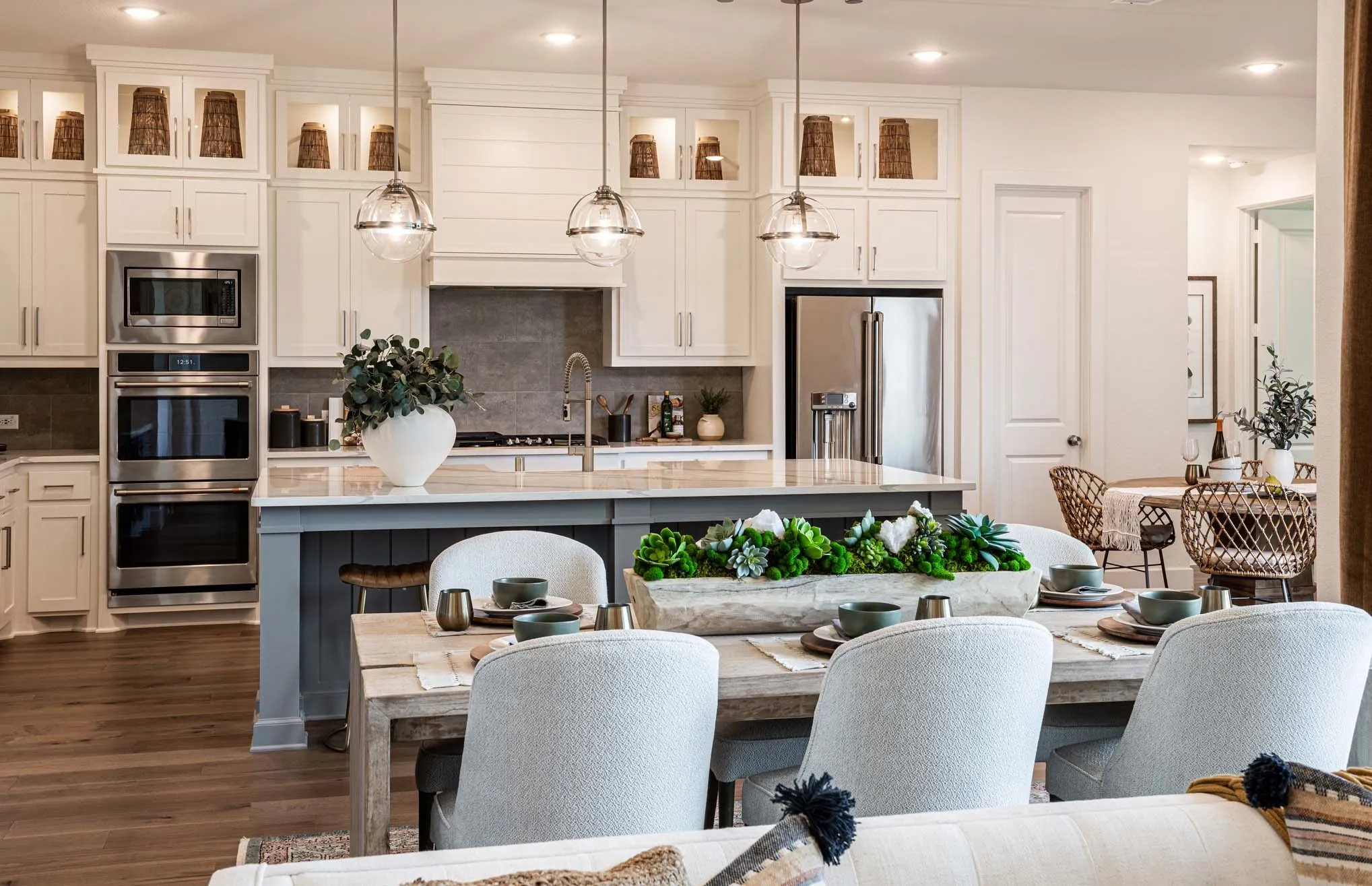 Single Family Residence For Sale in Denton County , 1721 Sandbrock Drive, Aubrey, Texas 76227, 5 Bedroom, 6 Bathroom, 2 Garage spaces, 4,354 Sqft, built in 2021, mls#21386811, Real Estate Agent in Aubrey, Homes For Sale in Denton county, Homes For Sale in Aubrey, Realtor in Aubrey Texas, Real Estate Brokerage Independent Realty Texas, Luminita Cordes Realtor