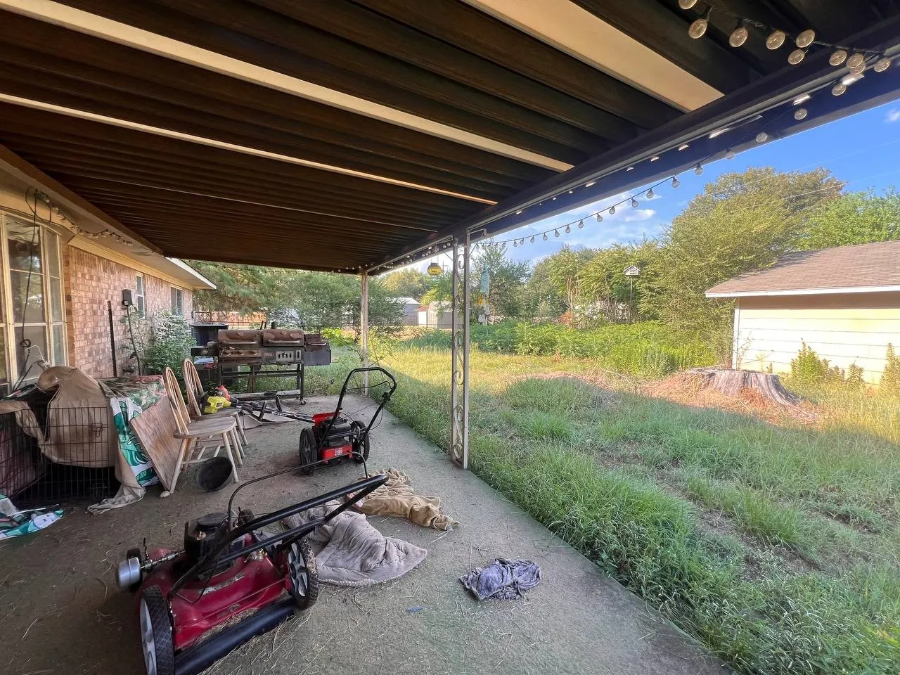 Single Family Residence For Sale in Upshur County , 379 Joy Drive, Ore City, Texas 75683, 3 Bedroom, 2 Bathroom, 2 Garage spaces, 1,992 Sqft, built in 1976, mls#21386764, Real Estate Agent in Ore City, Homes For Sale in Upshur county, Homes For Sale in Ore City, Realtor in Ore City Texas, Real Estate Brokerage Independent Realty Texas, Luminita Cordes Realtor