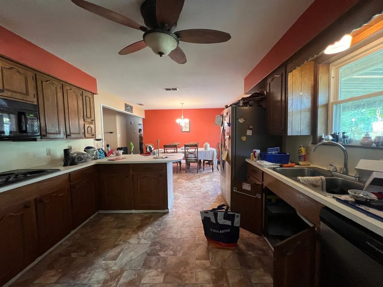 Single Family Residence For Sale in Upshur County , 379 Joy Drive, Ore City, Texas 75683, 3 Bedroom, 2 Bathroom, 2 Garage spaces, 1,992 Sqft, built in 1976, mls#21386764, Real Estate Agent in Ore City, Homes For Sale in Upshur county, Homes For Sale in Ore City, Realtor in Ore City Texas, Real Estate Brokerage Independent Realty Texas, Luminita Cordes Realtor