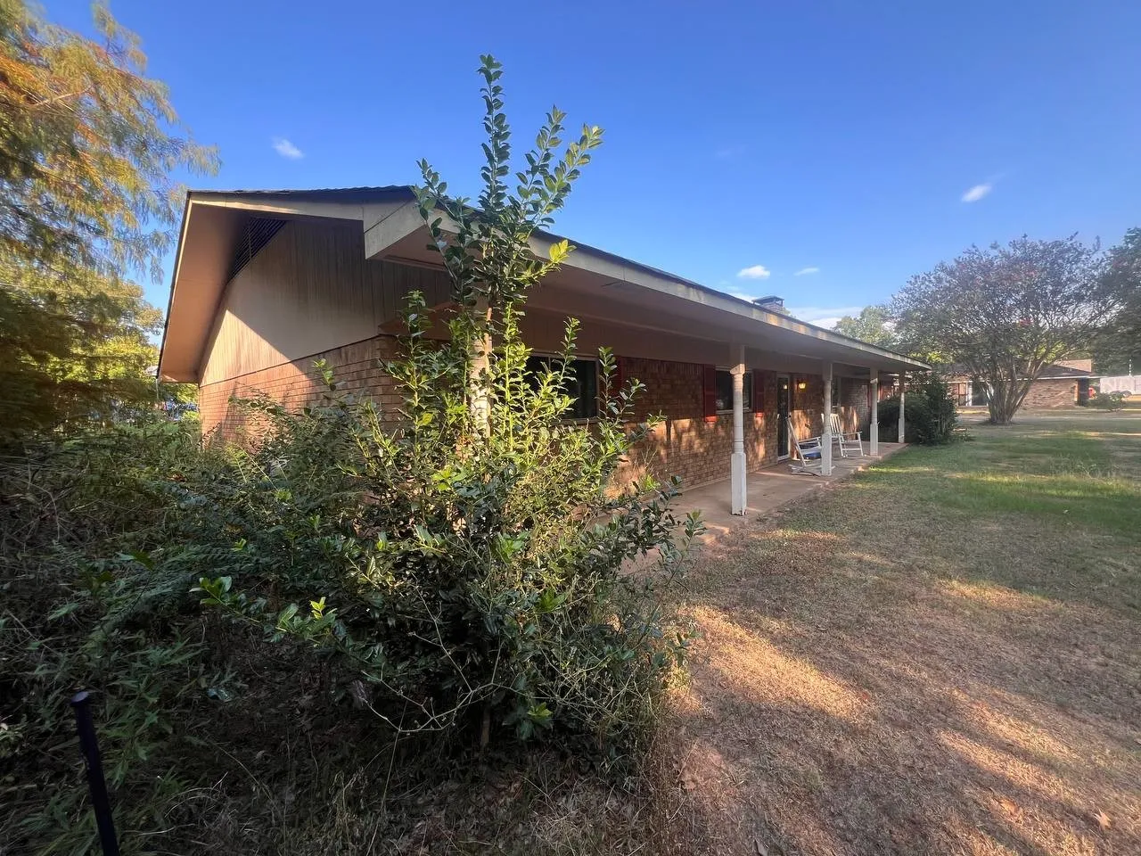 Single Family Residence For Sale in Upshur County , 379 Joy Drive, Ore City, Texas 75683, 3 Bedroom, 2 Bathroom, 2 Garage spaces, 1,992 Sqft, built in 1976, mls#21386764, Real Estate Agent in Ore City, Homes For Sale in Upshur county, Homes For Sale in Ore City, Realtor in Ore City Texas, Real Estate Brokerage Independent Realty Texas, Luminita Cordes Realtor