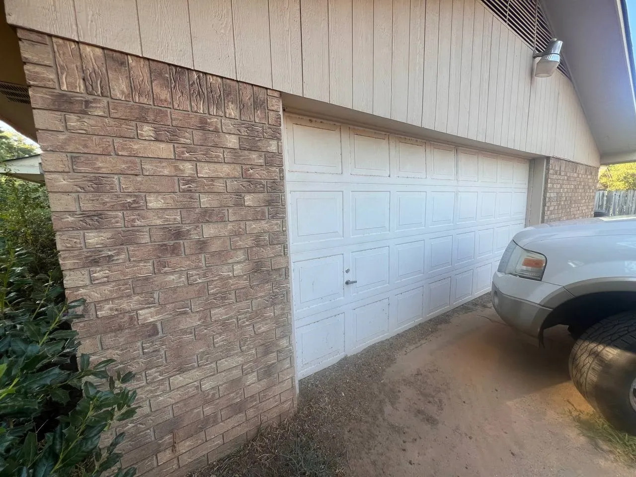 Single Family Residence For Sale in Upshur County , 379 Joy Drive, Ore City, Texas 75683, 3 Bedroom, 2 Bathroom, 2 Garage spaces, 1,992 Sqft, built in 1976, mls#21386764, Real Estate Agent in Ore City, Homes For Sale in Upshur county, Homes For Sale in Ore City, Realtor in Ore City Texas, Real Estate Brokerage Independent Realty Texas, Luminita Cordes Realtor