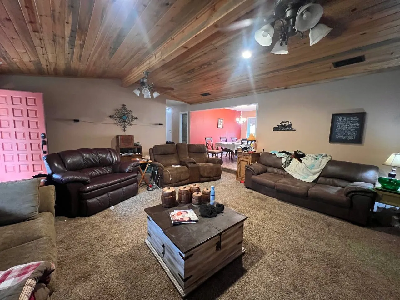 Single Family Residence For Sale in Upshur County , 379 Joy Drive, Ore City, Texas 75683, 3 Bedroom, 2 Bathroom, 2 Garage spaces, 1,992 Sqft, built in 1976, mls#21386764, Real Estate Agent in Ore City, Homes For Sale in Upshur county, Homes For Sale in Ore City, Realtor in Ore City Texas, Real Estate Brokerage Independent Realty Texas, Luminita Cordes Realtor