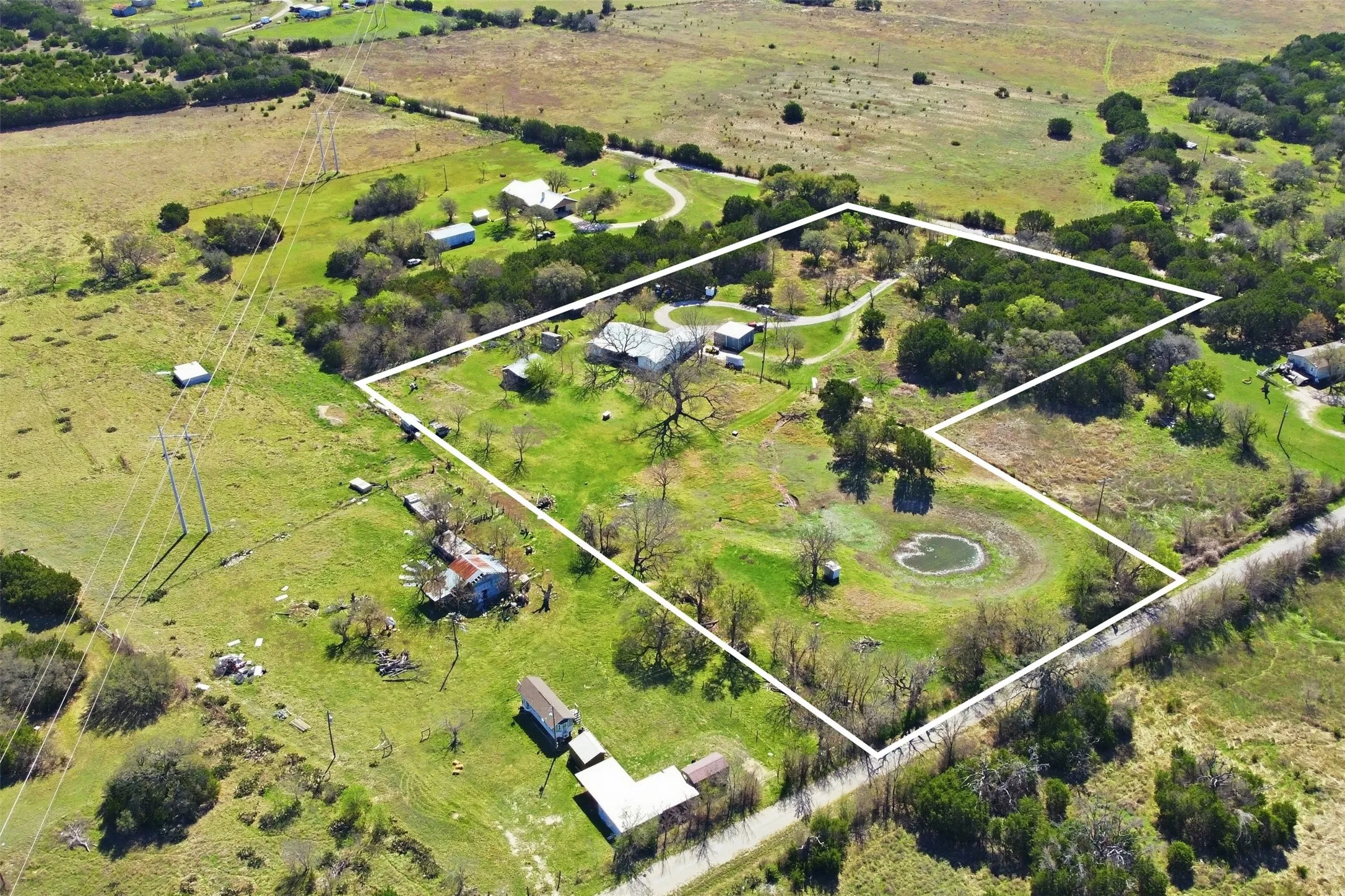 Farm For Sale in Lampasas County , 1115 County Road 2102, Lometa, Texas 76853, 4 Bedroom, 3 Bathroom, 2 Garage spaces, 2,995 Sqft, built in 1989, mls#21386349, Real Estate Agent in Lometa, Homes For Sale in Lampasas county, Homes For Sale in Lometa, Realtor in Lometa Texas, Real Estate Brokerage Independent Realty Texas, Luminita Cordes Realtor