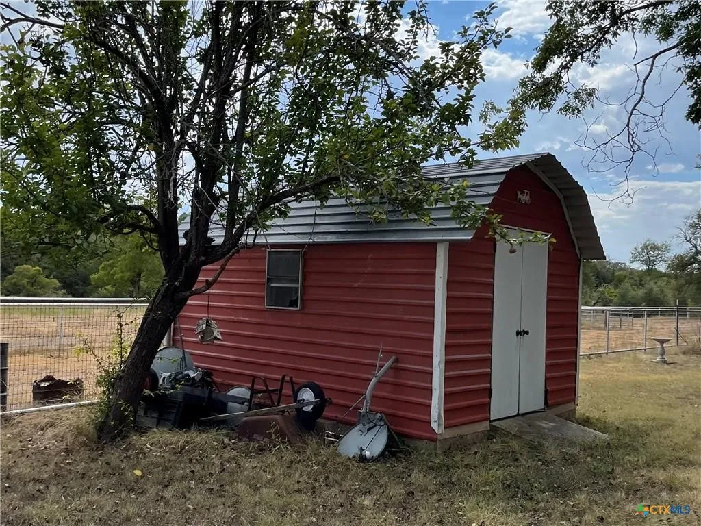 Ranch For Sale in Lampasas County , 4009 N Highway 183, Lampasas, Texas 76550, 0, 0, Garage spaces, 0 Sqft, built in 1950, mls#21385698, Real Estate Agent in Lampasas, Homes For Sale in Lampasas county, Homes For Sale in Lampasas, Realtor in Lampasas Texas, Real Estate Brokerage Independent Realty Texas, Luminita Cordes Realtor