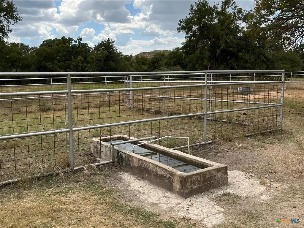 Ranch For Sale in Lampasas County , 4009 N Highway 183, Lampasas, Texas 76550, 0, 0, Garage spaces, 0 Sqft, built in 1950, mls#21385698, Real Estate Agent in Lampasas, Homes For Sale in Lampasas county, Homes For Sale in Lampasas, Realtor in Lampasas Texas, Real Estate Brokerage Independent Realty Texas, Luminita Cordes Realtor