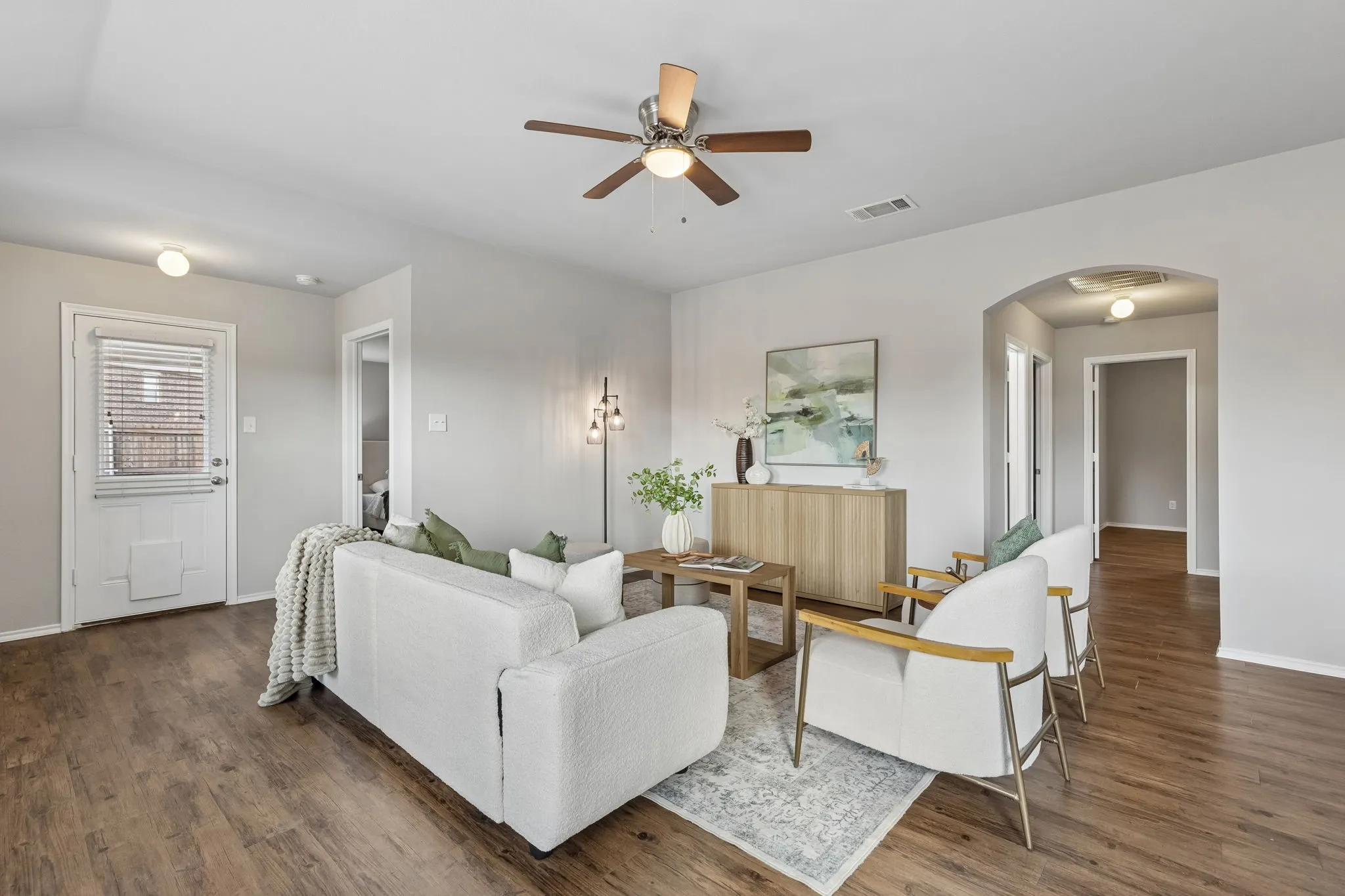 Single Family Residence For Sale in Collin County , 1610 Sorghum Drive, Princeton, Texas 75407, 4 Bedroom, 2 Bathroom, 2 Garage spaces, 1,892 Sqft, built in 2016, mls#21385237, Real Estate Agent in Princeton, Homes For Sale in Collin county, Homes For Sale in Princeton, Realtor in Princeton Texas, Real Estate Brokerage Independent Realty Texas, Luminita Cordes Realtor