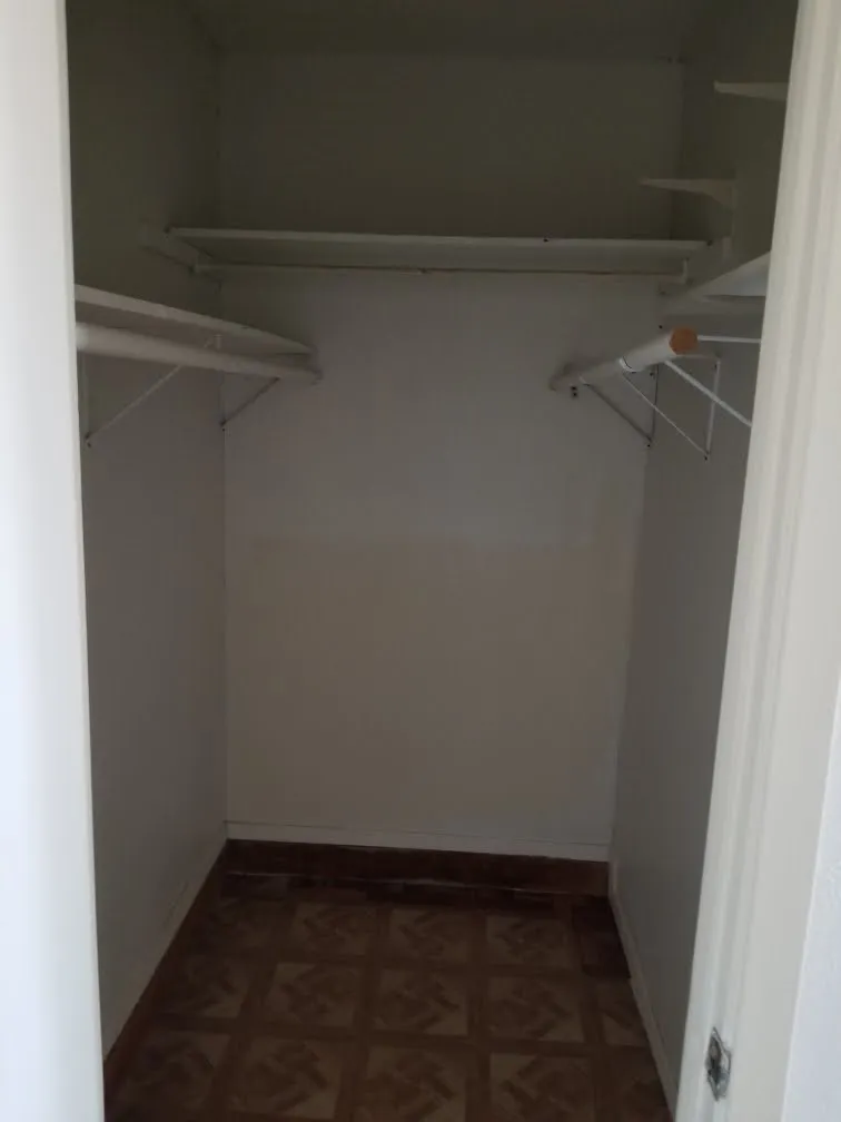 Single Family Residence For Rent in Dallas County , 3261 Santiago Drive, Mesquite, Texas 75150, 4 Bedroom, 2 Bathroom, Garage spaces, 1,065 Sqft, built in 1960, mls#21386855, Real Estate Agent in Mesquite, Homes For Rent in Dallas county, Homes For Rent in Mesquite, Realtor in Mesquite Texas, Real Estate Brokerage Independent Realty Texas, Luminita Cordes Realtor
