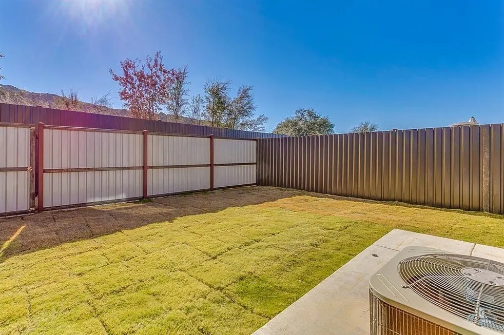 Townhouse For Rent in Parker County , 120 Ridgmar Drive 103, Weatherford, Texas 76088, 3 Bedroom, 3 Bathroom, 1 Garage spaces, 1,389 Sqft, built in 2019, mls#21386849, Real Estate Agent in Weatherford, Homes For Rent in Parker county, Homes For Rent in Weatherford, Realtor in Weatherford Texas, Real Estate Brokerage Independent Realty Texas, Luminita Cordes Realtor