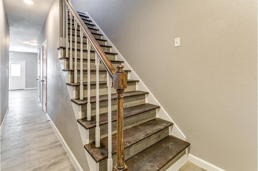 Townhouse For Rent in Parker County , 120 Ridgmar Drive 103, Weatherford, Texas 76088, 3 Bedroom, 3 Bathroom, 1 Garage spaces, 1,389 Sqft, built in 2019, mls#21386849, Real Estate Agent in Weatherford, Homes For Rent in Parker county, Homes For Rent in Weatherford, Realtor in Weatherford Texas, Real Estate Brokerage Independent Realty Texas, Luminita Cordes Realtor