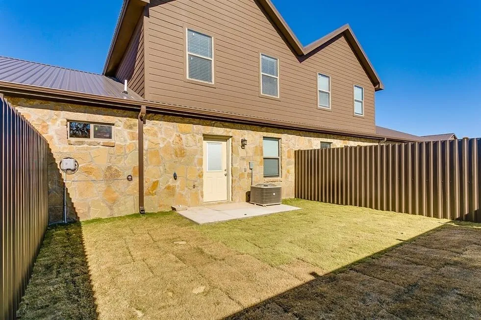 Townhouse For Rent in Parker County , 120 Ridgmar Drive 103, Weatherford, Texas 76088, 3 Bedroom, 3 Bathroom, 1 Garage spaces, 1,389 Sqft, built in 2019, mls#21386849, Real Estate Agent in Weatherford, Homes For Rent in Parker county, Homes For Rent in Weatherford, Realtor in Weatherford Texas, Real Estate Brokerage Independent Realty Texas, Luminita Cordes Realtor