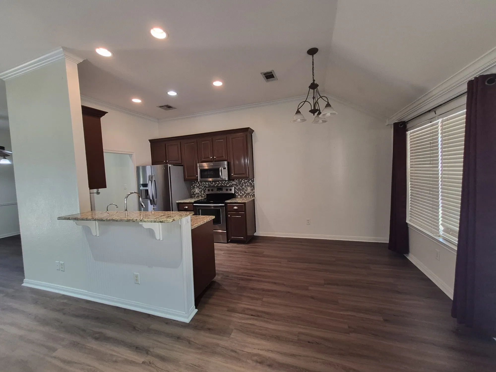 Single Family Residence For Sale in Mc Lennan County , 5517 Stillhouse Hollow, Waco, Texas 76708, 4 Bedroom, 2 Bathroom, 2 Garage spaces, 1,823 Sqft, built in 2003, mls#21386211, Real Estate Agent in Waco, Homes For Sale in Mc Lennan county, Homes For Sale in Waco, Realtor in Waco Texas, Real Estate Brokerage Independent Realty Texas, Luminita Cordes Realtor