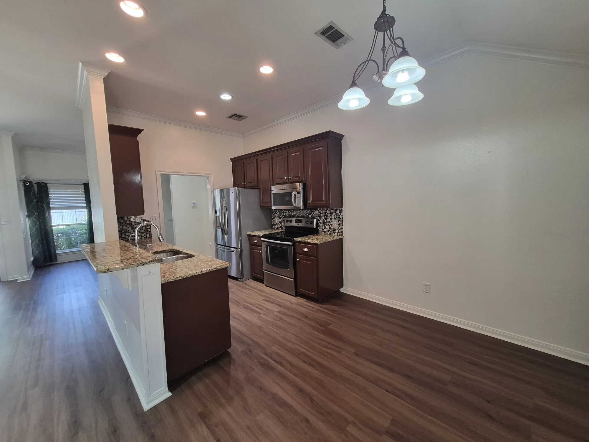 Single Family Residence For Sale in Mc Lennan County , 5517 Stillhouse Hollow, Waco, Texas 76708, 4 Bedroom, 2 Bathroom, 2 Garage spaces, 1,823 Sqft, built in 2003, mls#21386211, Real Estate Agent in Waco, Homes For Sale in Mc Lennan county, Homes For Sale in Waco, Realtor in Waco Texas, Real Estate Brokerage Independent Realty Texas, Luminita Cordes Realtor
