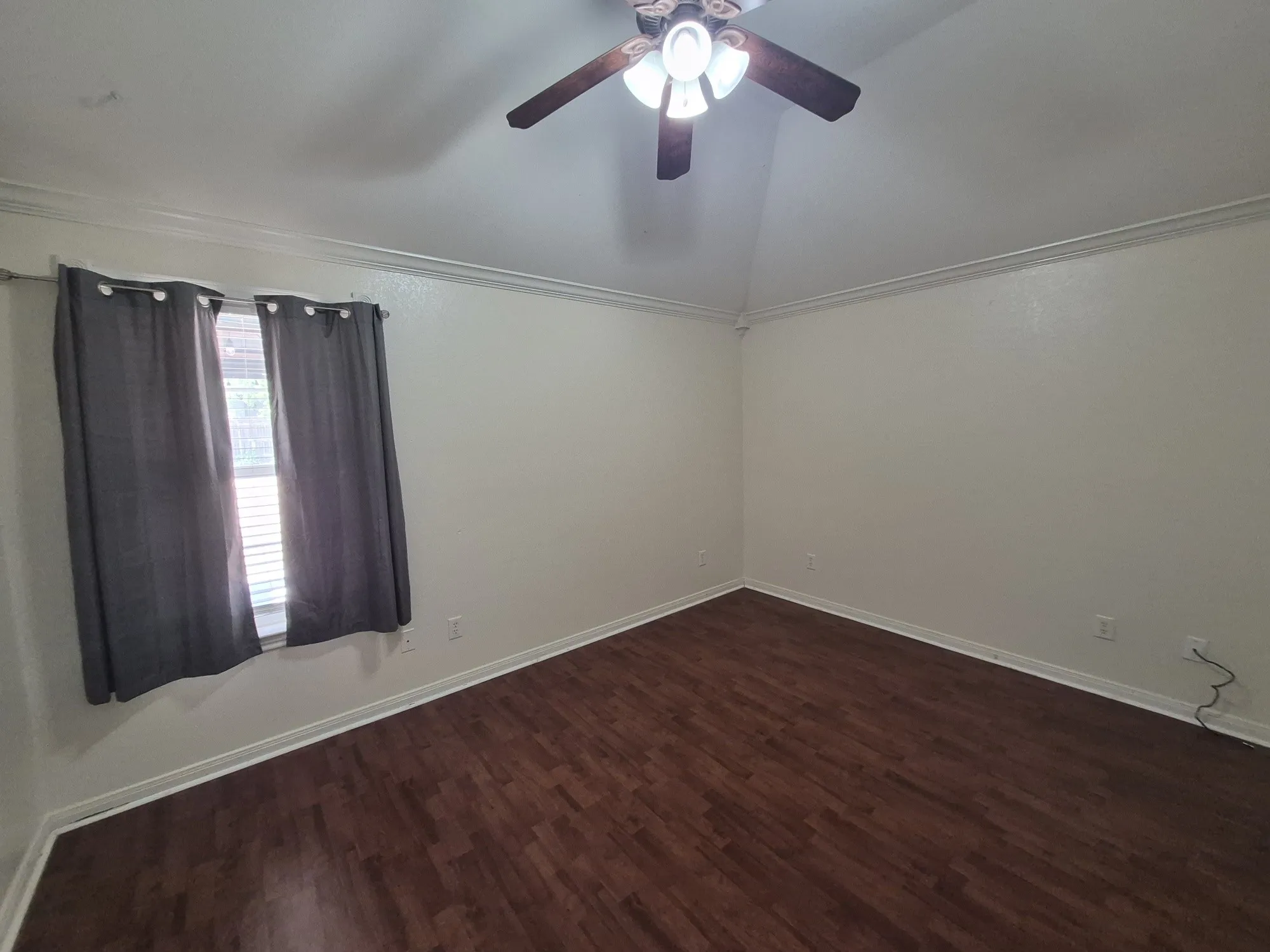 Single Family Residence For Sale in Mc Lennan County , 5517 Stillhouse Hollow, Waco, Texas 76708, 4 Bedroom, 2 Bathroom, 2 Garage spaces, 1,823 Sqft, built in 2003, mls#21386211, Real Estate Agent in Waco, Homes For Sale in Mc Lennan county, Homes For Sale in Waco, Realtor in Waco Texas, Real Estate Brokerage Independent Realty Texas, Luminita Cordes Realtor
