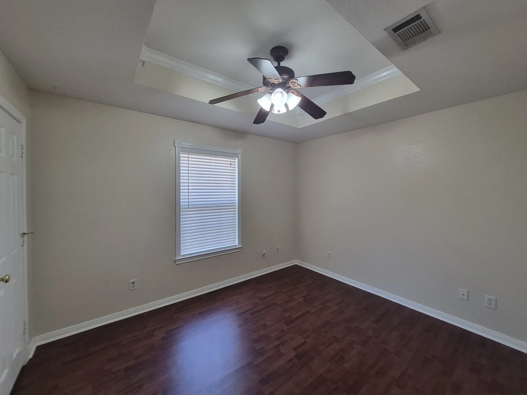 Single Family Residence For Sale in Mc Lennan County , 5517 Stillhouse Hollow, Waco, Texas 76708, 4 Bedroom, 2 Bathroom, 2 Garage spaces, 1,823 Sqft, built in 2003, mls#21386211, Real Estate Agent in Waco, Homes For Sale in Mc Lennan county, Homes For Sale in Waco, Realtor in Waco Texas, Real Estate Brokerage Independent Realty Texas, Luminita Cordes Realtor