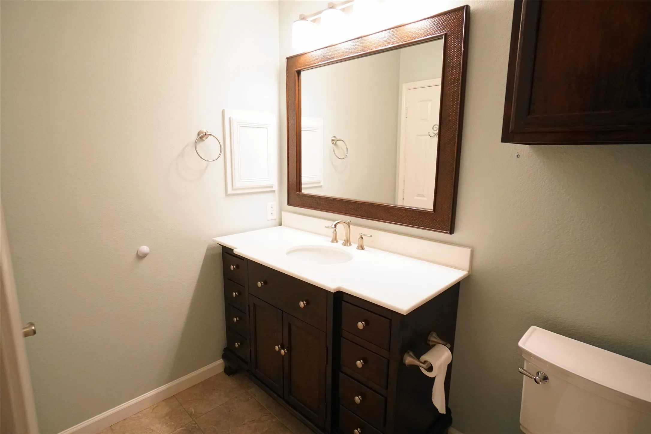 Townhouse For Rent in Collin County , 8609 Heather Ridge Drive, Plano, Texas 75024, 2 Bedroom, 2 Bathroom, 2 Garage spaces, 1,346 Sqft, built in 2001, mls#21386836, Real Estate Agent in Plano, Homes For Rent in Collin county, Homes For Rent in Plano, Realtor in Plano Texas, Real Estate Brokerage Independent Realty Texas, Luminita Cordes Realtor