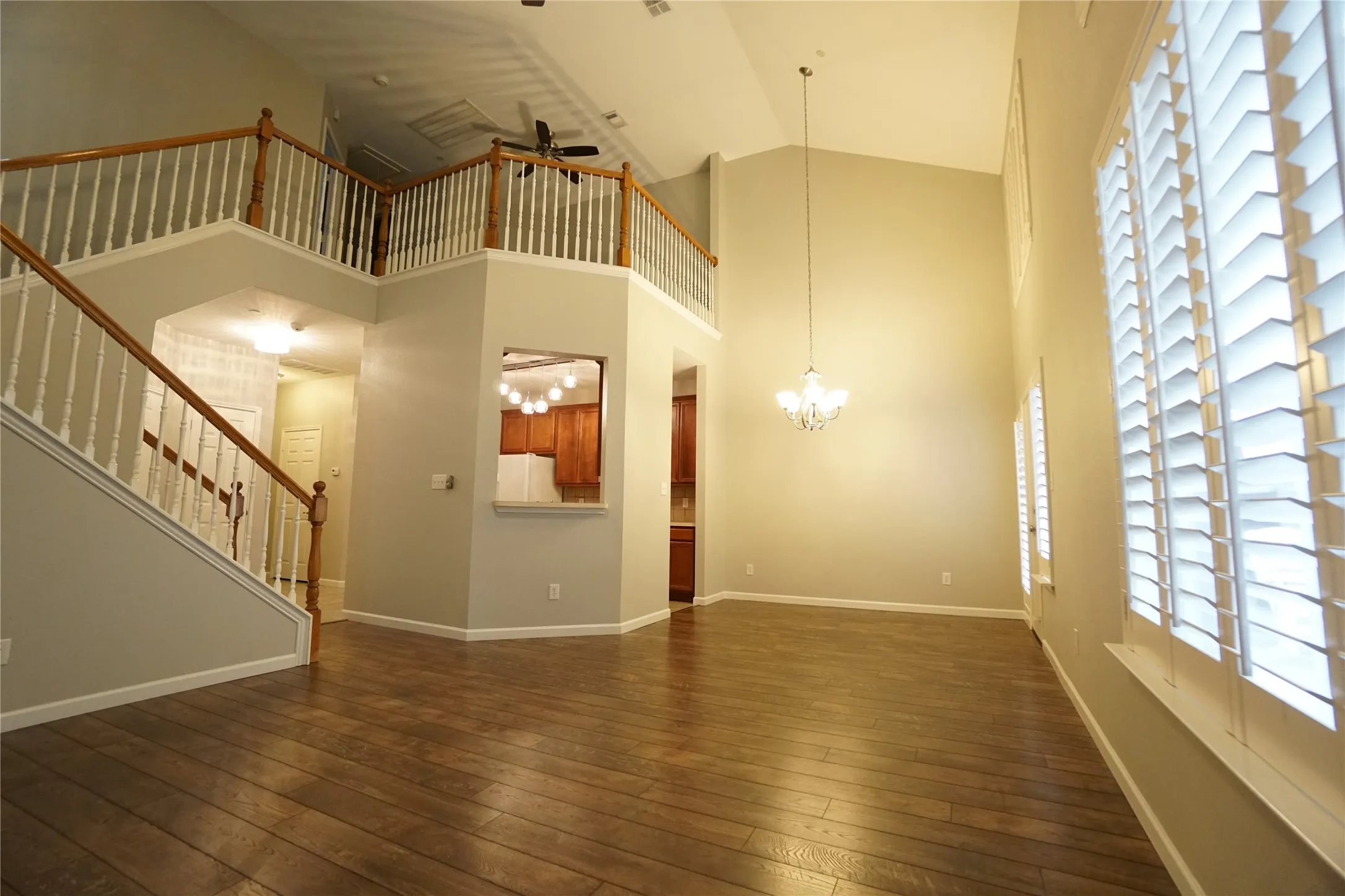 Townhouse For Rent in Collin County , 8609 Heather Ridge Drive, Plano, Texas 75024, 2 Bedroom, 2 Bathroom, 2 Garage spaces, 1,346 Sqft, built in 2001, mls#21386836, Real Estate Agent in Plano, Homes For Rent in Collin county, Homes For Rent in Plano, Realtor in Plano Texas, Real Estate Brokerage Independent Realty Texas, Luminita Cordes Realtor