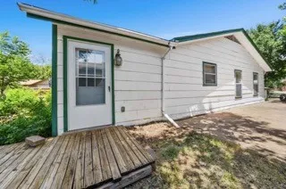Single Family Residence For Rent