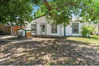 Single Family Residence For Rent in Dallas County , 2221 Varsity Drive, Grand Prairie, Texas 75051, 4 Bedroom, 2 Bathroom, Garage spaces, 1,800 Sqft, built in 1950, mls#21386866, Real Estate Agent in Grand Prairie, Homes For Rent in Dallas county, Homes For Rent in Grand Prairie, Realtor in Grand Prairie Texas, Real Estate Brokerage Independent Realty Texas, Luminita Cordes Realtor