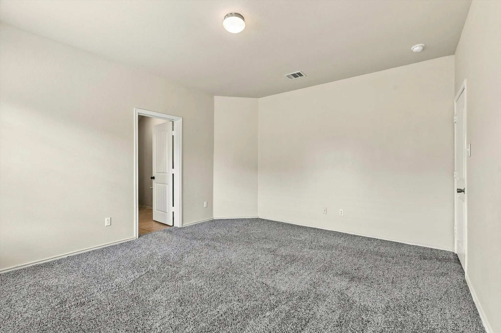 Single Family Residence For Rent in Dallas County , 2515 Wynngate Drive, Seagoville, Texas 75159, 3 Bedroom, 2 Bathroom, 2 Garage spaces, 1,489 Sqft, built in 2010, mls#21385122, Real Estate Agent in Seagoville, Homes For Rent in Dallas county, Homes For Rent in Seagoville, Realtor in Seagoville Texas, Real Estate Brokerage Independent Realty Texas, Luminita Cordes Realtor