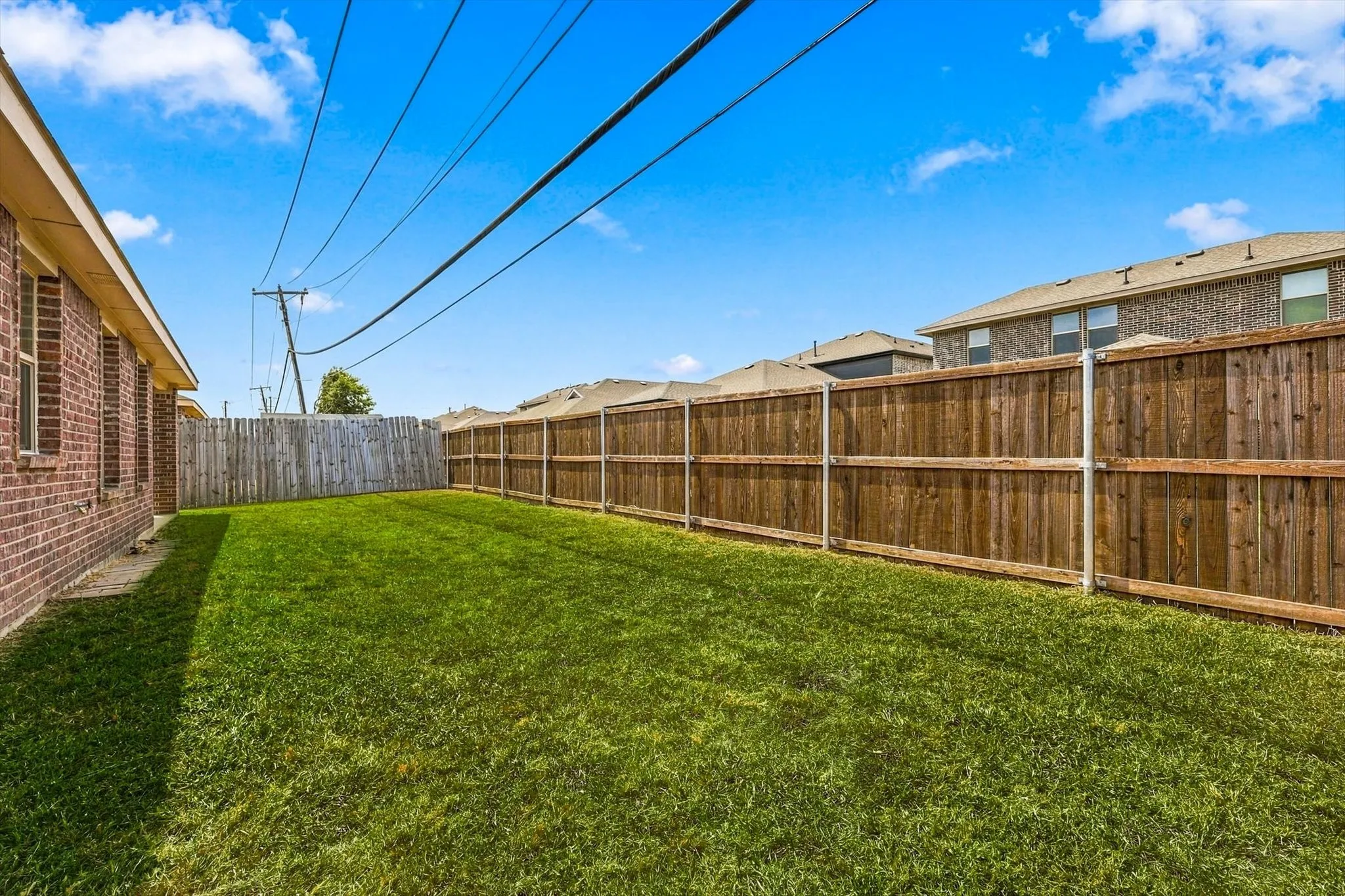Single Family Residence For Rent in Dallas County , 2515 Wynngate Drive, Seagoville, Texas 75159, 3 Bedroom, 2 Bathroom, 2 Garage spaces, 1,489 Sqft, built in 2010, mls#21385122, Real Estate Agent in Seagoville, Homes For Rent in Dallas county, Homes For Rent in Seagoville, Realtor in Seagoville Texas, Real Estate Brokerage Independent Realty Texas, Luminita Cordes Realtor