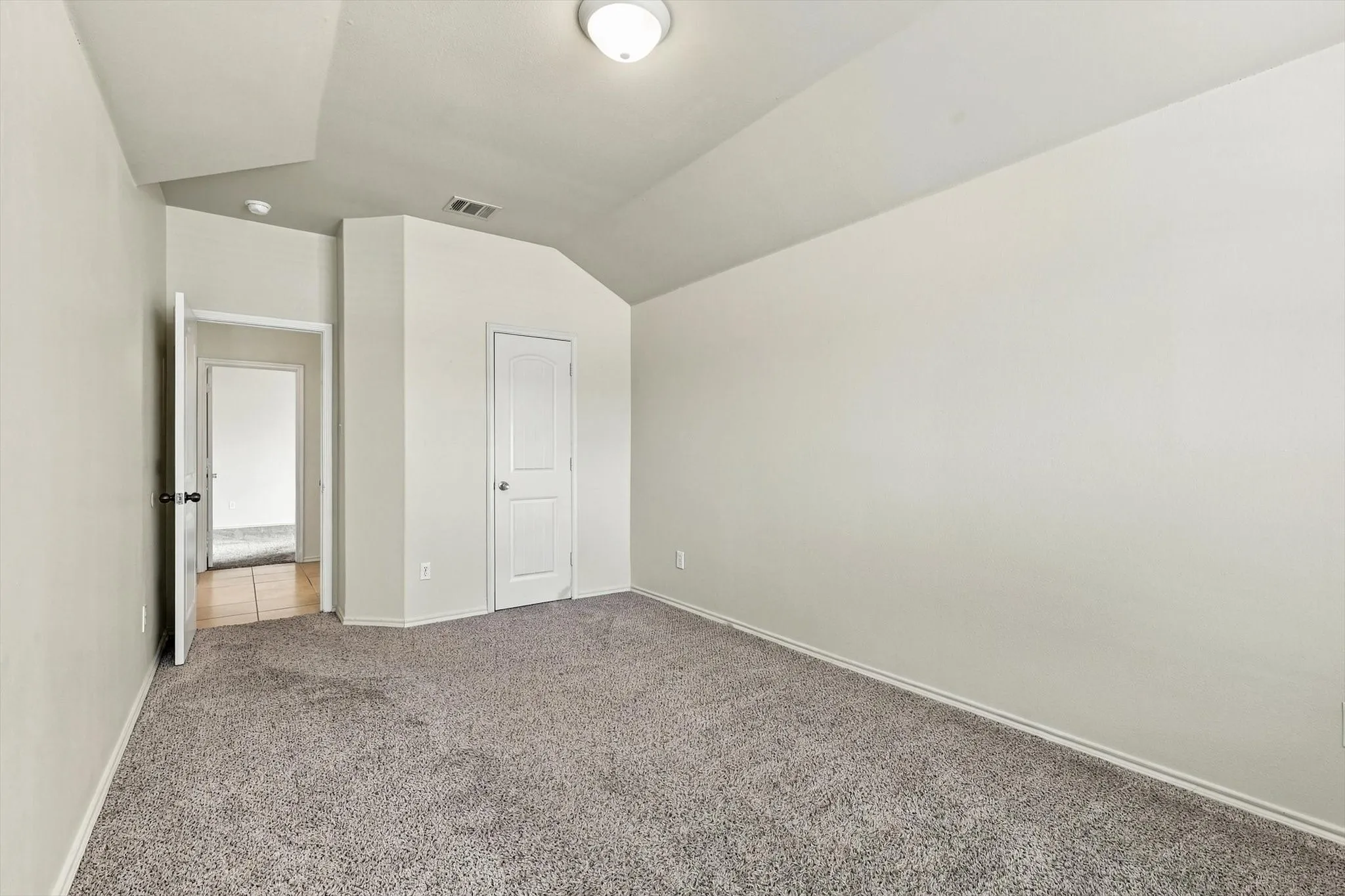 Single Family Residence For Rent in Dallas County , 2515 Wynngate Drive, Seagoville, Texas 75159, 3 Bedroom, 2 Bathroom, 2 Garage spaces, 1,489 Sqft, built in 2010, mls#21385122, Real Estate Agent in Seagoville, Homes For Rent in Dallas county, Homes For Rent in Seagoville, Realtor in Seagoville Texas, Real Estate Brokerage Independent Realty Texas, Luminita Cordes Realtor