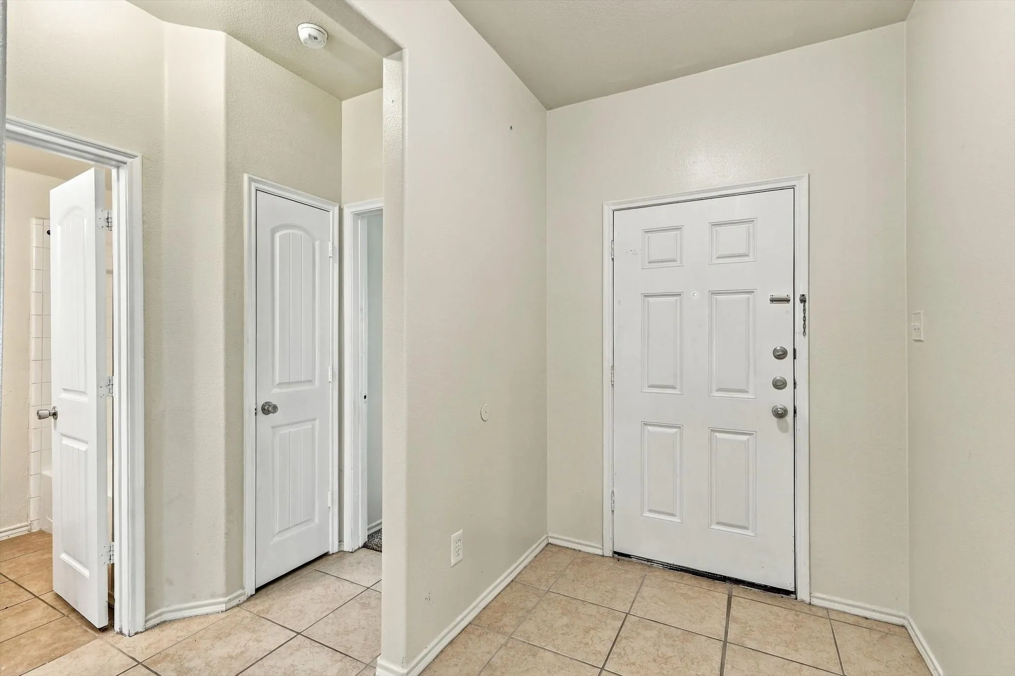 Single Family Residence For Rent in Dallas County , 2515 Wynngate Drive, Seagoville, Texas 75159, 3 Bedroom, 2 Bathroom, 2 Garage spaces, 1,489 Sqft, built in 2010, mls#21385122, Real Estate Agent in Seagoville, Homes For Rent in Dallas county, Homes For Rent in Seagoville, Realtor in Seagoville Texas, Real Estate Brokerage Independent Realty Texas, Luminita Cordes Realtor