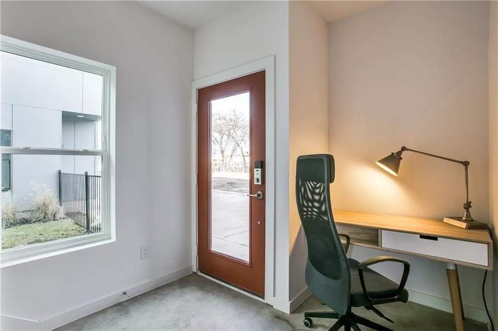 Condominium For Rent in Dallas County , 427 W 10th Street 303, Dallas, Texas 75208, 2 Bedroom, 3 Bathroom, 2 Garage spaces, 1,585 Sqft, built in 2018, mls#21386877, Real Estate Agent in Dallas, Homes For Rent in Dallas county, Homes For Rent in Dallas, Realtor in Dallas Texas, Real Estate Brokerage Independent Realty Texas, Luminita Cordes Realtor