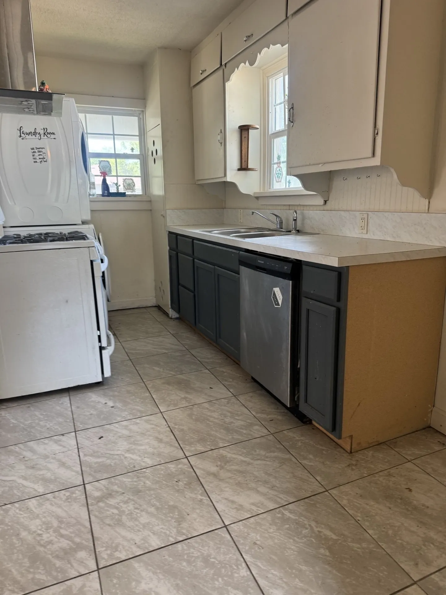 Single Family Residence For Sale in Johnson County , 507 Poindexter Avenue, Cleburne, Texas 76033, 3 Bedroom, 1 Bathroom, 2 Garage spaces, 1,316 Sqft, built in 1950, mls#21386863, Real Estate Agent in Cleburne, Homes For Sale in Johnson county, Homes For Sale in Cleburne, Realtor in Cleburne Texas, Real Estate Brokerage Independent Realty Texas, Luminita Cordes Realtor