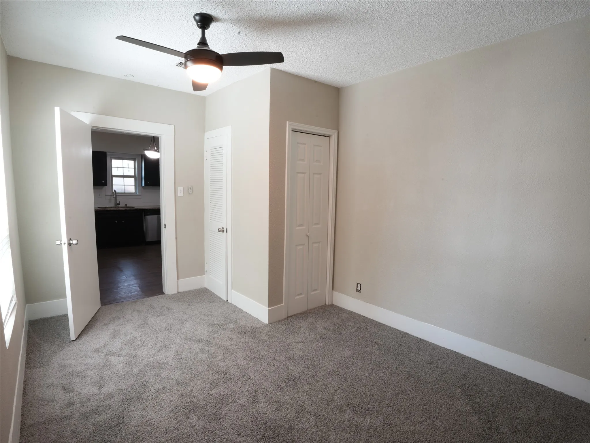 Single Family Residence For Sale in Tarrant County , 3012 Ryan Avenue, Fort Worth, Texas 76110, 3 Bedroom, 1 Bathroom, 1 Garage spaces, 1,189 Sqft, built in 1924, mls#21386878, Real Estate Agent in Fort Worth, Homes For Sale in Tarrant county, Homes For Sale in Fort Worth, Realtor in Fort Worth Texas, Real Estate Brokerage Independent Realty Texas, Luminita Cordes Realtor