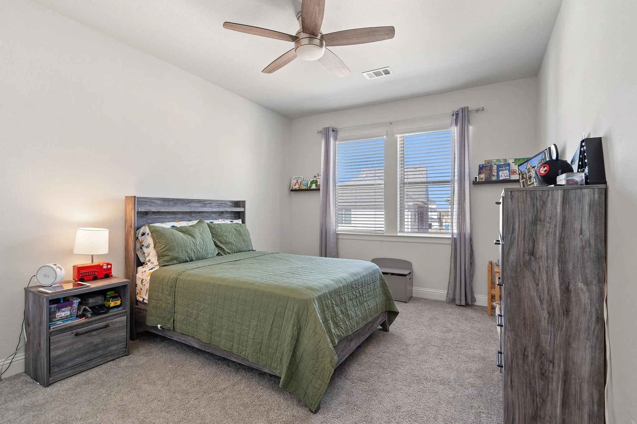 Single Family Residence For Rent in Collin County , 7240 San Saba Drive, Mc Kinney, Texas 75070, 4 Bedroom, 3 Bathroom, 2 Garage spaces, 2,690 Sqft, built in 2020, mls#21386451, Real Estate Agent in Mc Kinney, Homes For Rent in Collin county, Homes For Rent in Mc Kinney, Realtor in Mc Kinney Texas, Real Estate Brokerage Independent Realty Texas, Luminita Cordes Realtor