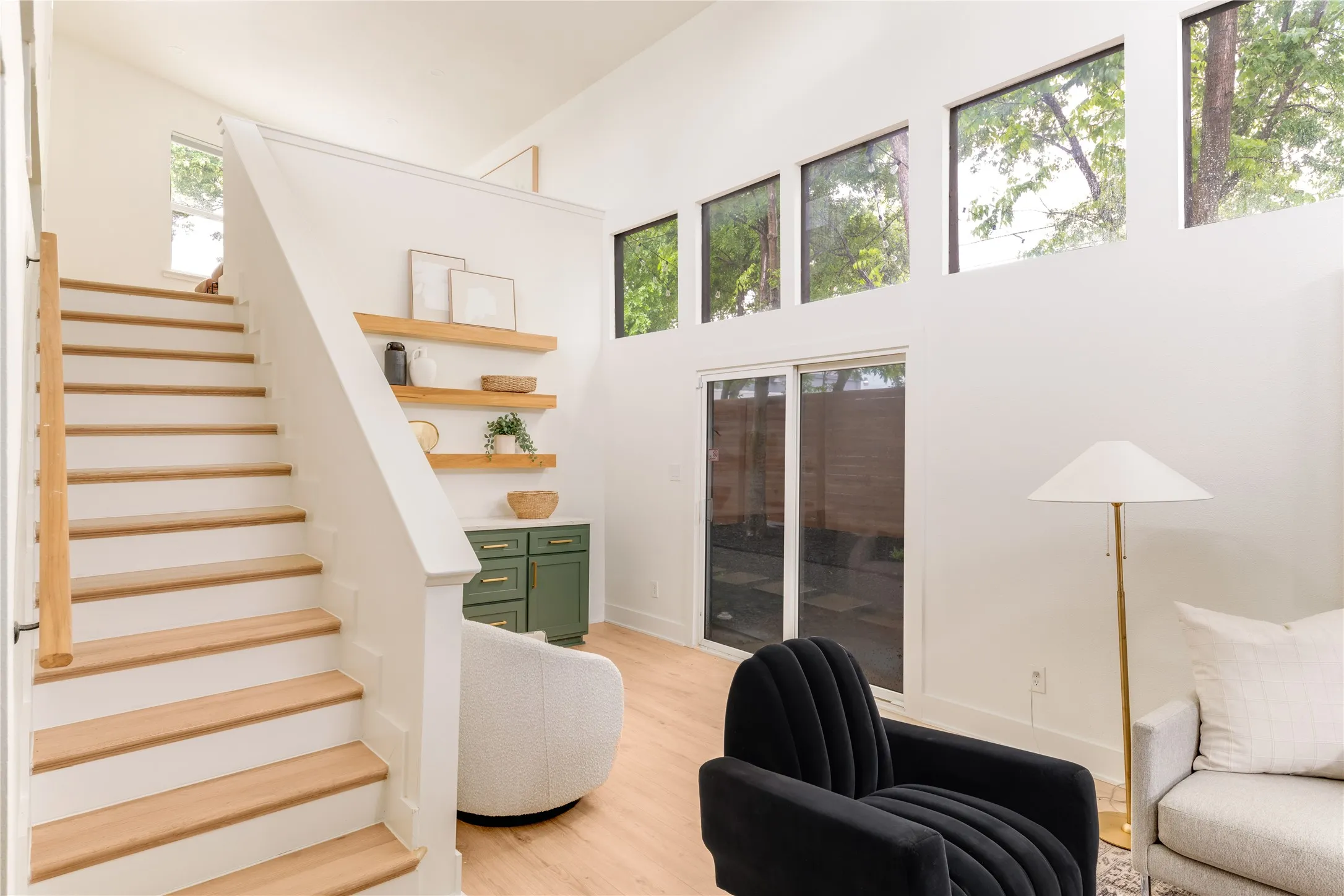 Single Family Residence For Rent in Dallas County , 3611 Marsh Lane Place, Dallas, Texas 75220, 3 Bedroom, 3 Bathroom, Garage spaces, 2,512 Sqft, built in 1953, mls#21386269, Real Estate Agent in Dallas, Homes For Rent in Dallas county, Homes For Rent in Dallas, Realtor in Dallas Texas, Real Estate Brokerage Independent Realty Texas, Luminita Cordes Realtor