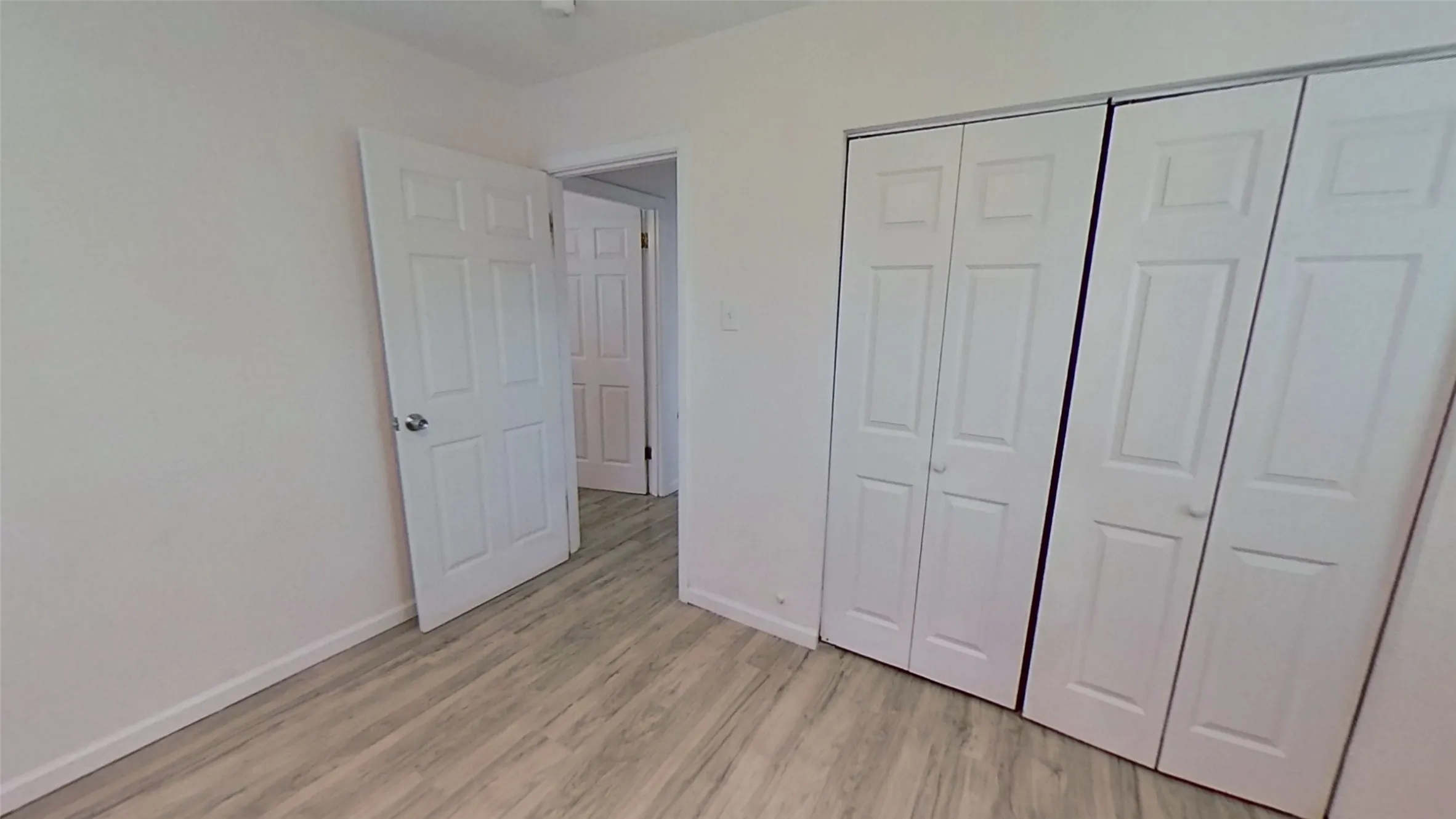 Single Family Residence For Rent in Dallas County , 2320 Brockbank Drive, Irving, Texas 75062, 3 Bedroom, 2 Bathroom, 2 Garage spaces, 1,075 Sqft, built in 1954, mls#21386910, Real Estate Agent in Irving, Homes For Rent in Dallas county, Homes For Rent in Irving, Realtor in Irving Texas, Real Estate Brokerage Independent Realty Texas, Luminita Cordes Realtor