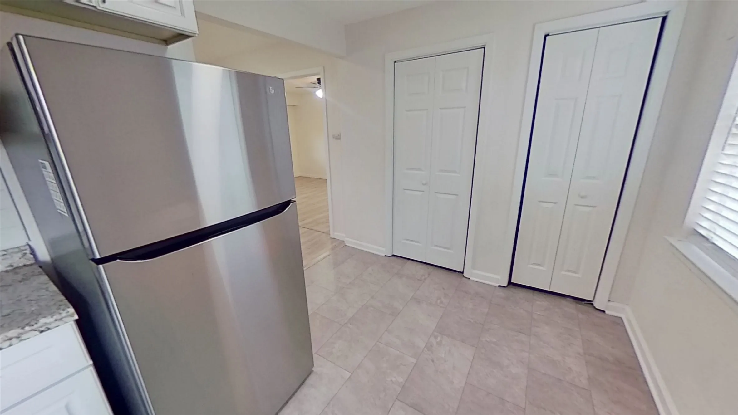 Single Family Residence For Rent in Dallas County , 2320 Brockbank Drive, Irving, Texas 75062, 3 Bedroom, 2 Bathroom, 2 Garage spaces, 1,075 Sqft, built in 1954, mls#21386910, Real Estate Agent in Irving, Homes For Rent in Dallas county, Homes For Rent in Irving, Realtor in Irving Texas, Real Estate Brokerage Independent Realty Texas, Luminita Cordes Realtor