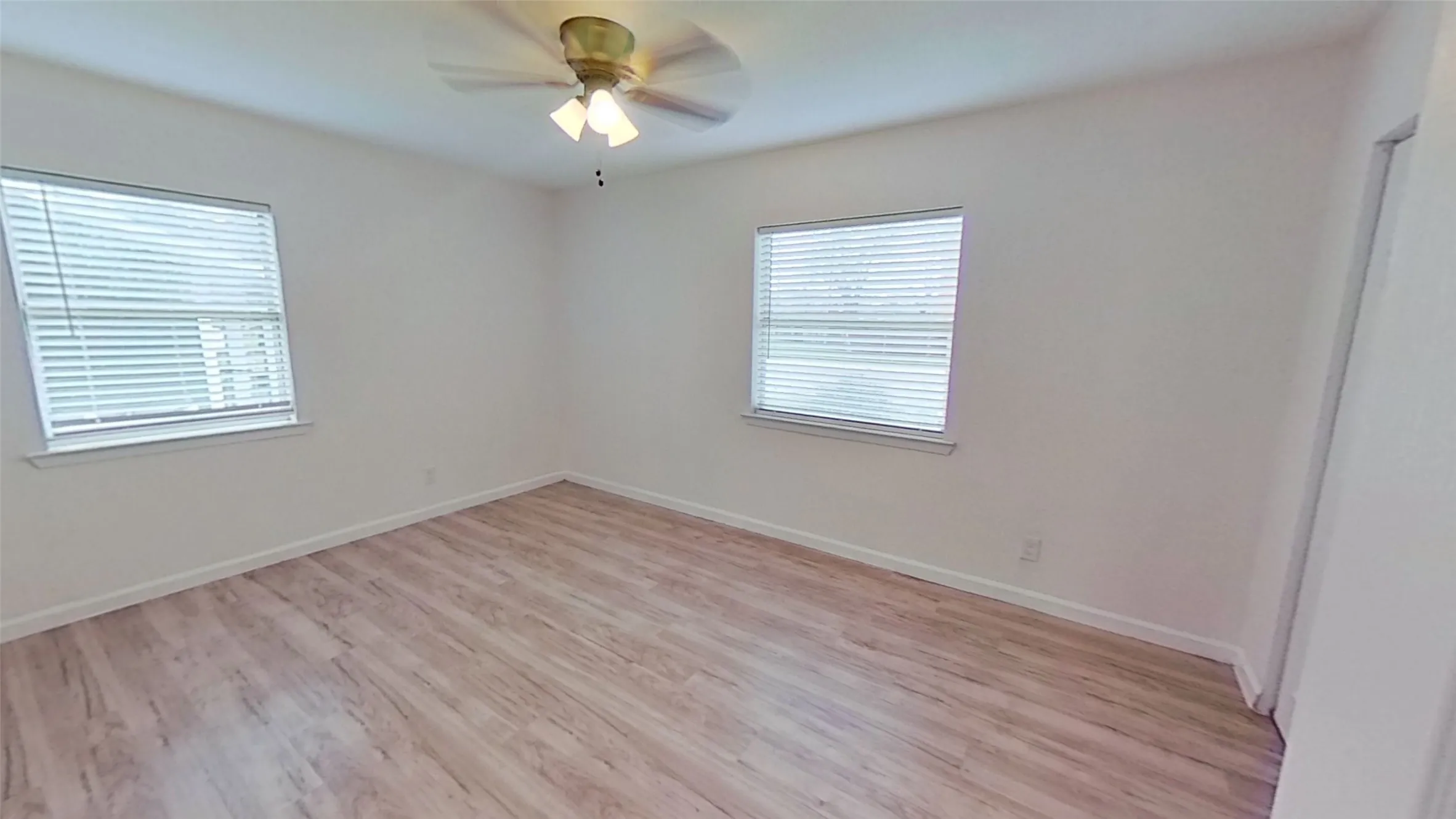 Single Family Residence For Rent in Dallas County , 2320 Brockbank Drive, Irving, Texas 75062, 3 Bedroom, 2 Bathroom, 2 Garage spaces, 1,075 Sqft, built in 1954, mls#21386910, Real Estate Agent in Irving, Homes For Rent in Dallas county, Homes For Rent in Irving, Realtor in Irving Texas, Real Estate Brokerage Independent Realty Texas, Luminita Cordes Realtor