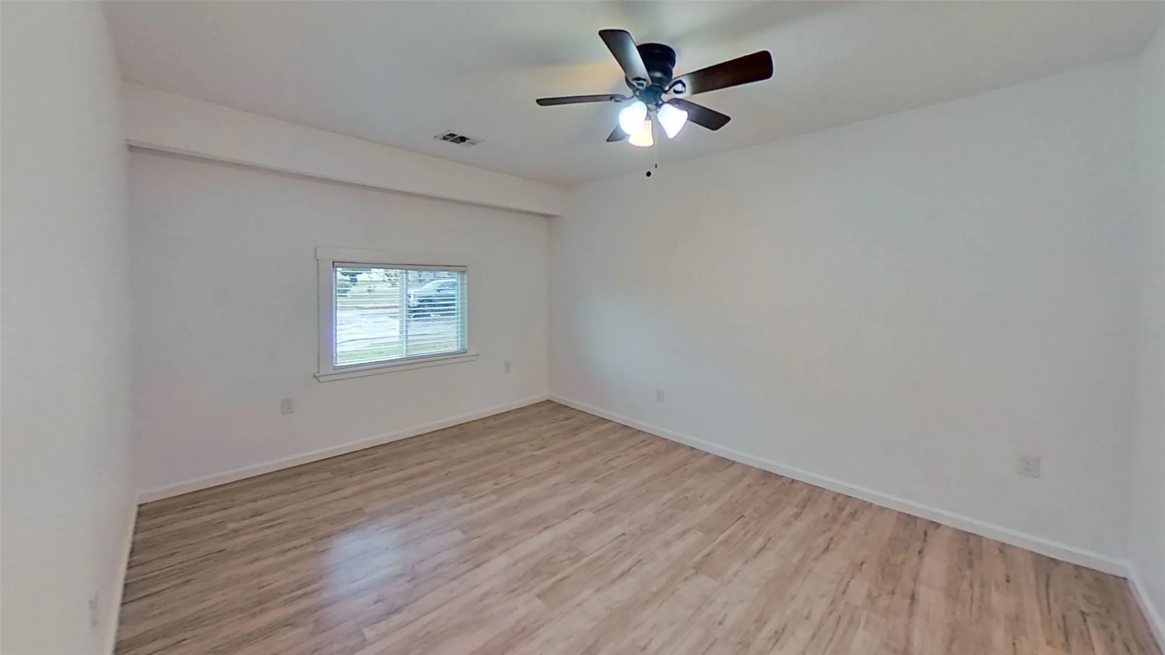 Single Family Residence For Rent in Dallas County , 2320 Brockbank Drive, Irving, Texas 75062, 3 Bedroom, 2 Bathroom, 2 Garage spaces, 1,075 Sqft, built in 1954, mls#21386910, Real Estate Agent in Irving, Homes For Rent in Dallas county, Homes For Rent in Irving, Realtor in Irving Texas, Real Estate Brokerage Independent Realty Texas, Luminita Cordes Realtor
