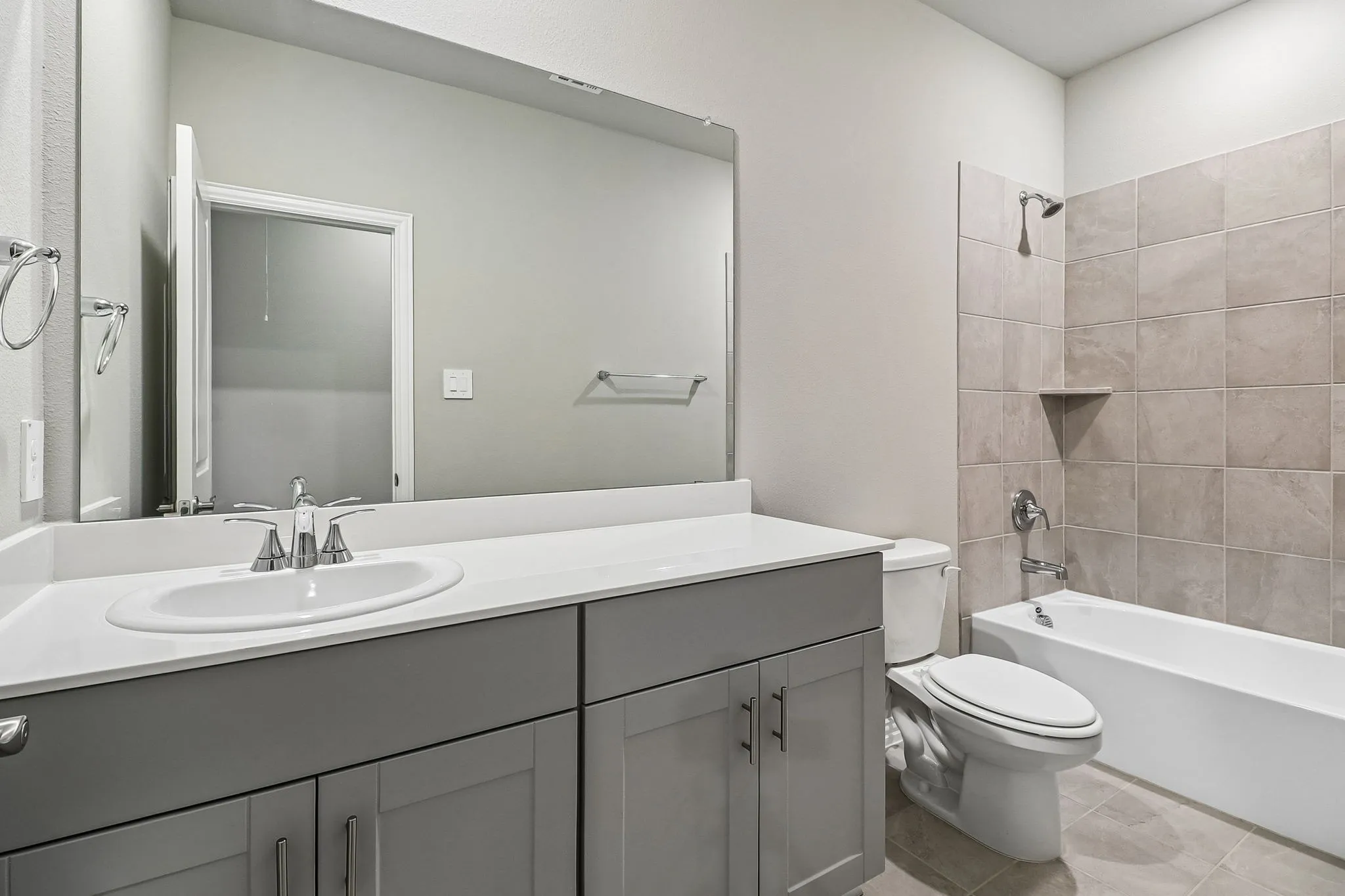 Photo is not of the actual home, but is an inspirational photo of builder’s model home and may depict options, furnishings, and/or decorator features that are not included.