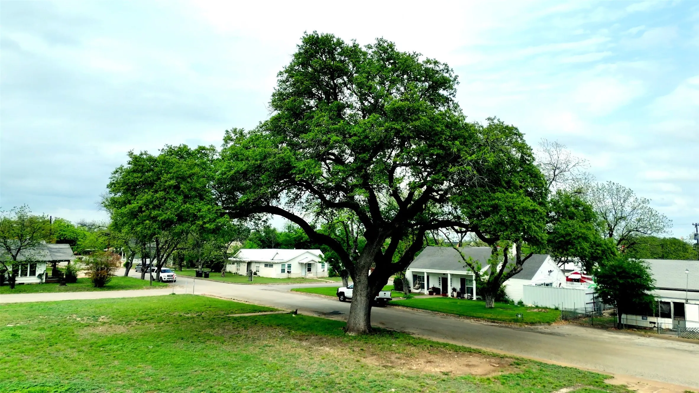 Unimproved Land For Sale in Mc Culloch County , 1304 S high Street, Brady, Texas 76825, 0, 0, Garage spaces, 0 Sqft, built in 0, mls#21386914, Real Estate Agent in Brady, Homes For Sale in Mc Culloch county, Homes For Sale in Brady, Realtor in Brady Texas, Real Estate Brokerage Independent Realty Texas, Luminita Cordes Realtor