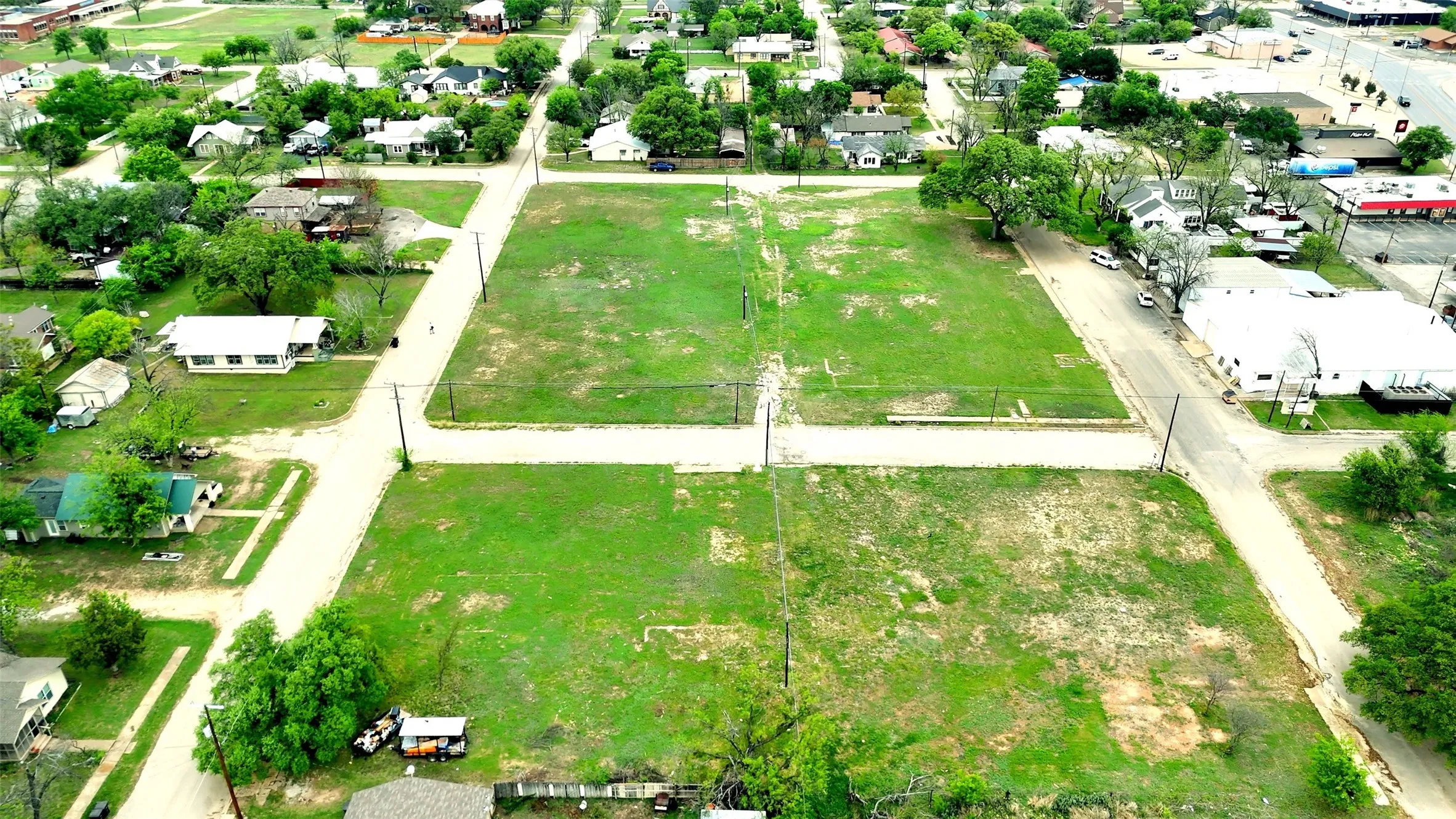 Unimproved Land For Sale in Mc Culloch County , 1304 S high Street, Brady, Texas 76825, 0, 0, Garage spaces, 0 Sqft, built in 0, mls#21386914, Real Estate Agent in Brady, Homes For Sale in Mc Culloch county, Homes For Sale in Brady, Realtor in Brady Texas, Real Estate Brokerage Independent Realty Texas, Luminita Cordes Realtor