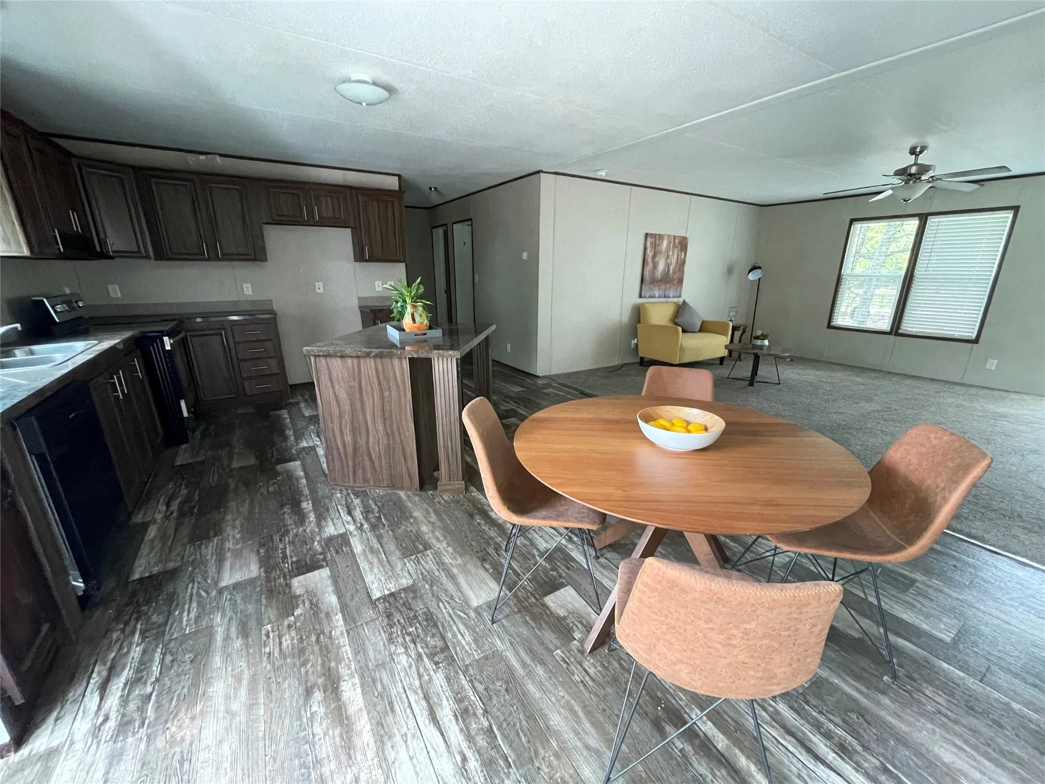 Manufactured Home For Rent in Hunt County , 9505 Janet Street, Hawk Cove, Texas 75474, 4 Bedroom, 2 Bathroom, Garage spaces, 1,440 Sqft, built in 2020, mls#21386911, Real Estate Agent in Hawk Cove, Homes For Rent in Hunt county, Homes For Rent in Hawk Cove, Realtor in Hawk Cove Texas, Real Estate Brokerage Independent Realty Texas, Luminita Cordes Realtor