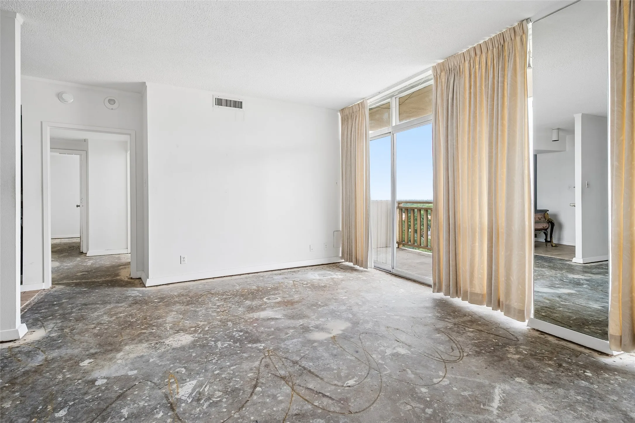 Custom window treatments create privacy