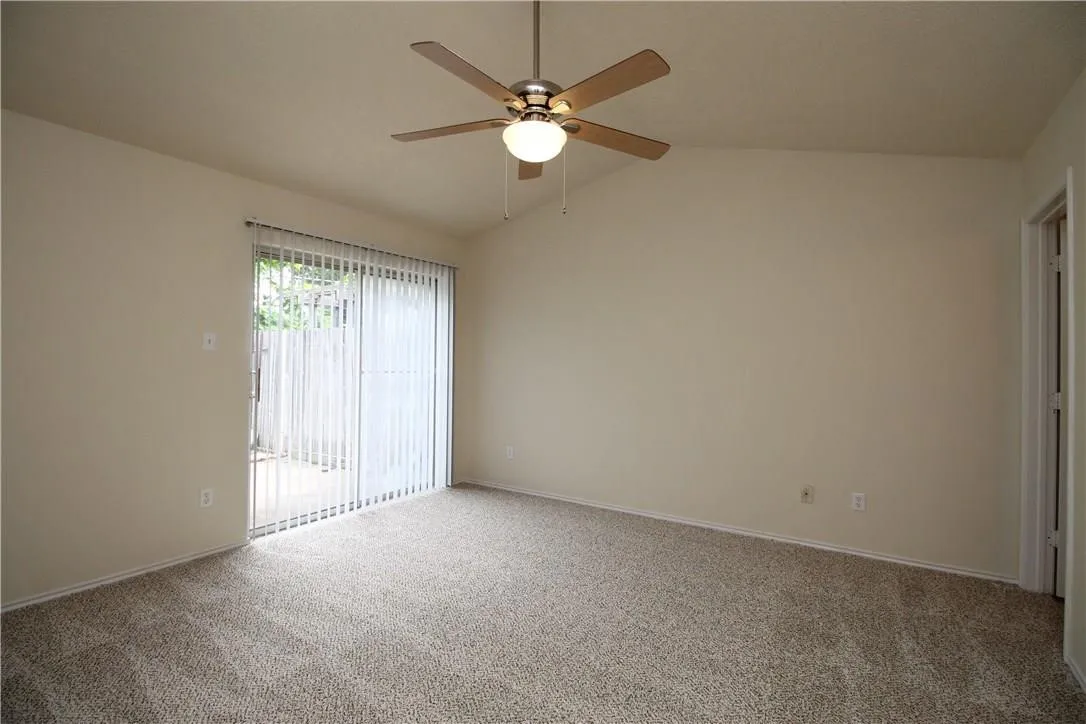 Duplex For Rent in Dallas County , 748 Versailles Street, Mesquite, Texas 75149, 2 Bedroom, 2 Bathroom, Garage spaces, 1,125 Sqft, built in 1985, mls#21386922, Real Estate Agent in Mesquite, Homes For Rent in Dallas county, Homes For Rent in Mesquite, Realtor in Mesquite Texas, Real Estate Brokerage Independent Realty Texas, Luminita Cordes Realtor