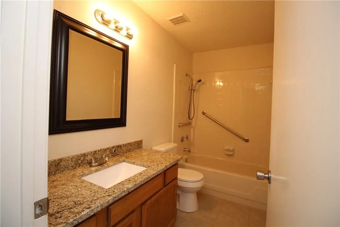Duplex For Rent in Dallas County , 748 Versailles Street, Mesquite, Texas 75149, 2 Bedroom, 2 Bathroom, Garage spaces, 1,125 Sqft, built in 1985, mls#21386922, Real Estate Agent in Mesquite, Homes For Rent in Dallas county, Homes For Rent in Mesquite, Realtor in Mesquite Texas, Real Estate Brokerage Independent Realty Texas, Luminita Cordes Realtor
