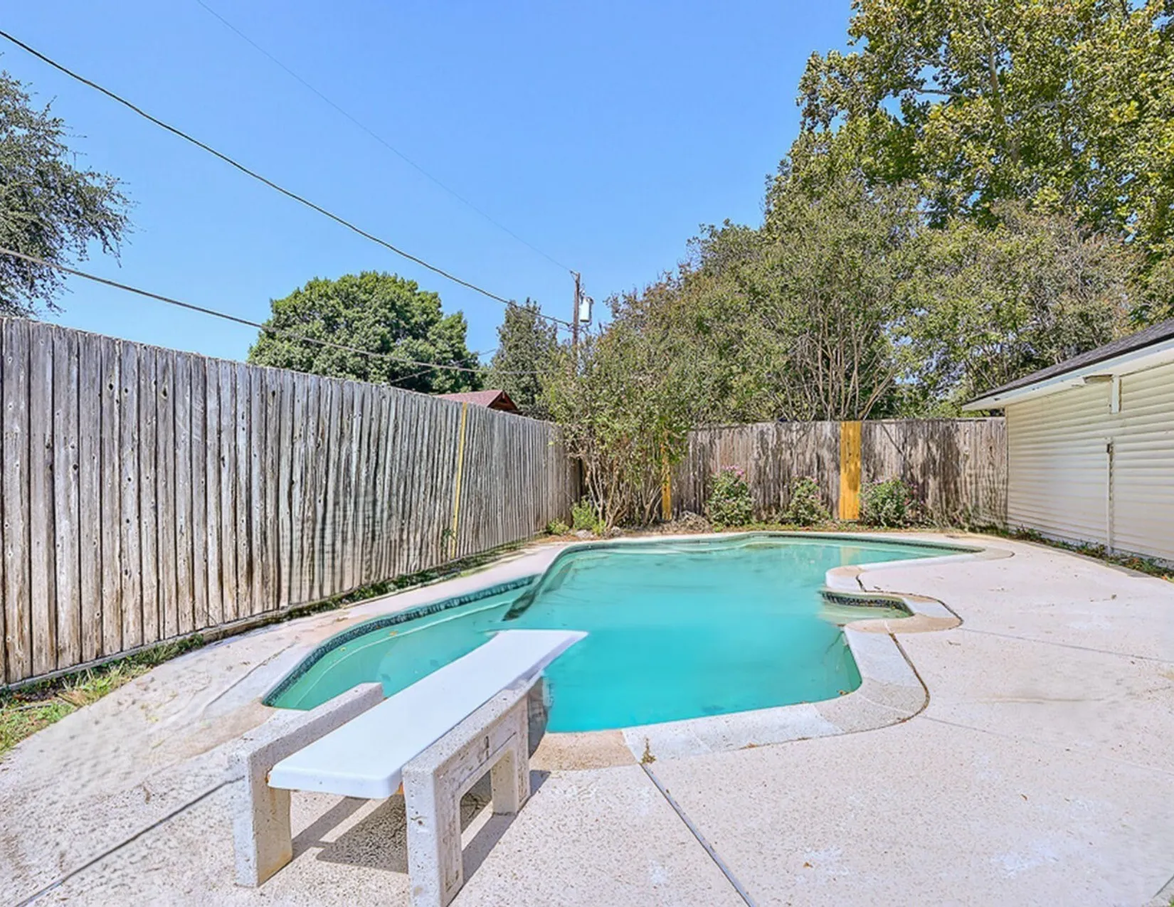 Single Family Residence For Sale in Dallas County , 6225 Berryhill Street, Dallas, Texas 75231, 3 Bedroom, 2 Bathroom, 2 Garage spaces, 1,942 Sqft, built in 1960, mls#21370149, Real Estate Agent in Dallas, Homes For Sale in Dallas county, Homes For Sale in Dallas, Realtor in Dallas Texas, Real Estate Brokerage Independent Realty Texas, Luminita Cordes Realtor