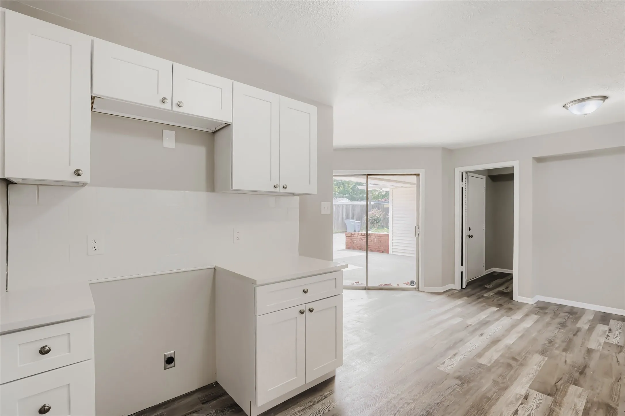 Single Family Residence For Sale in Dallas County , 6225 Berryhill Street, Dallas, Texas 75231, 3 Bedroom, 2 Bathroom, 2 Garage spaces, 1,942 Sqft, built in 1960, mls#21370149, Real Estate Agent in Dallas, Homes For Sale in Dallas county, Homes For Sale in Dallas, Realtor in Dallas Texas, Real Estate Brokerage Independent Realty Texas, Luminita Cordes Realtor