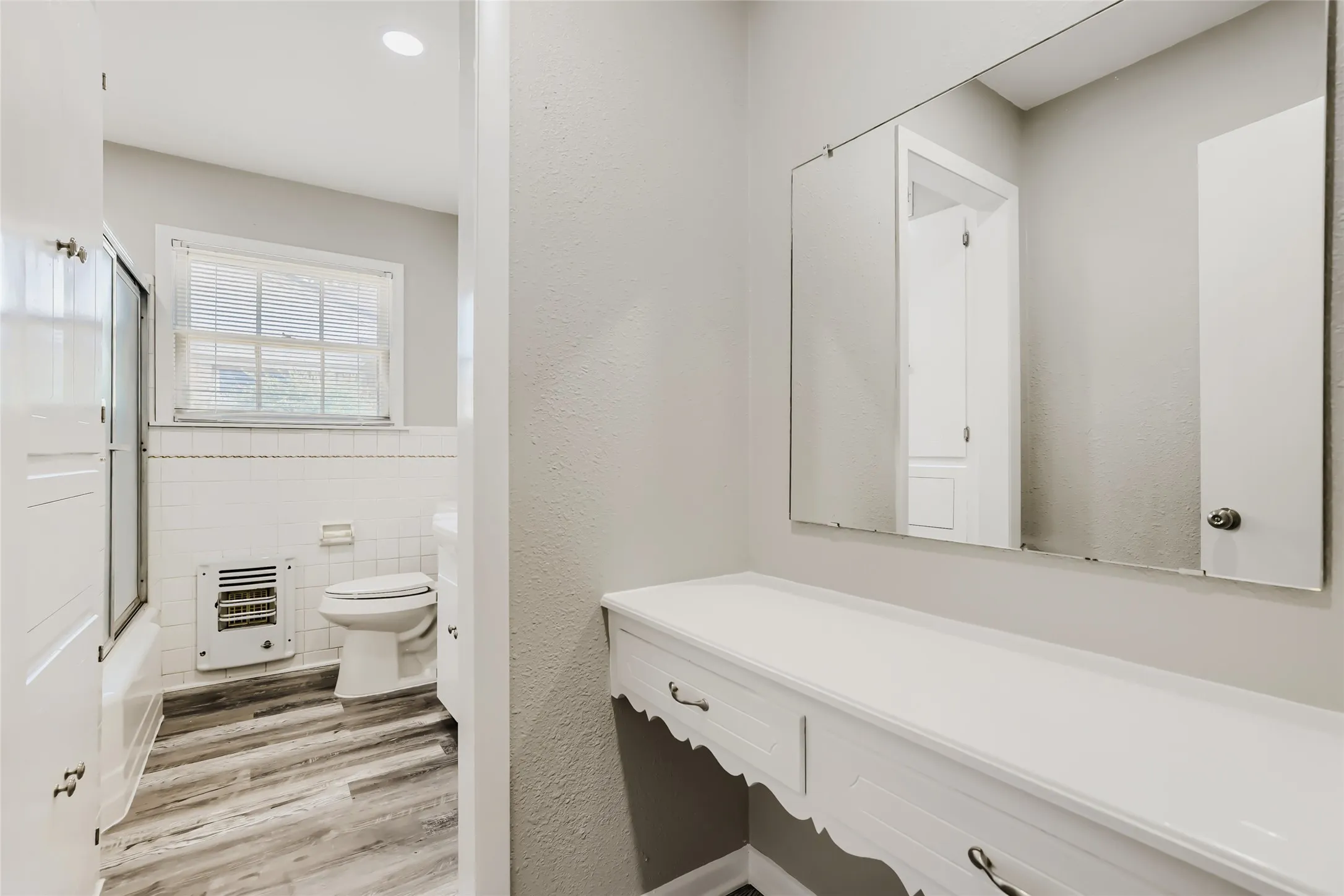 Single Family Residence For Sale in Dallas County , 6225 Berryhill Street, Dallas, Texas 75231, 3 Bedroom, 2 Bathroom, 2 Garage spaces, 1,942 Sqft, built in 1960, mls#21370149, Real Estate Agent in Dallas, Homes For Sale in Dallas county, Homes For Sale in Dallas, Realtor in Dallas Texas, Real Estate Brokerage Independent Realty Texas, Luminita Cordes Realtor