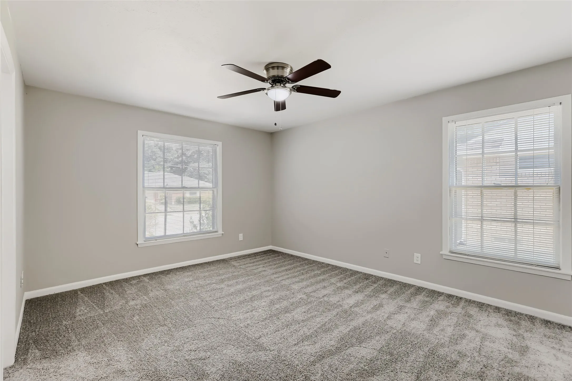 Single Family Residence For Sale in Dallas County , 6225 Berryhill Street, Dallas, Texas 75231, 3 Bedroom, 2 Bathroom, 2 Garage spaces, 1,942 Sqft, built in 1960, mls#21370149, Real Estate Agent in Dallas, Homes For Sale in Dallas county, Homes For Sale in Dallas, Realtor in Dallas Texas, Real Estate Brokerage Independent Realty Texas, Luminita Cordes Realtor