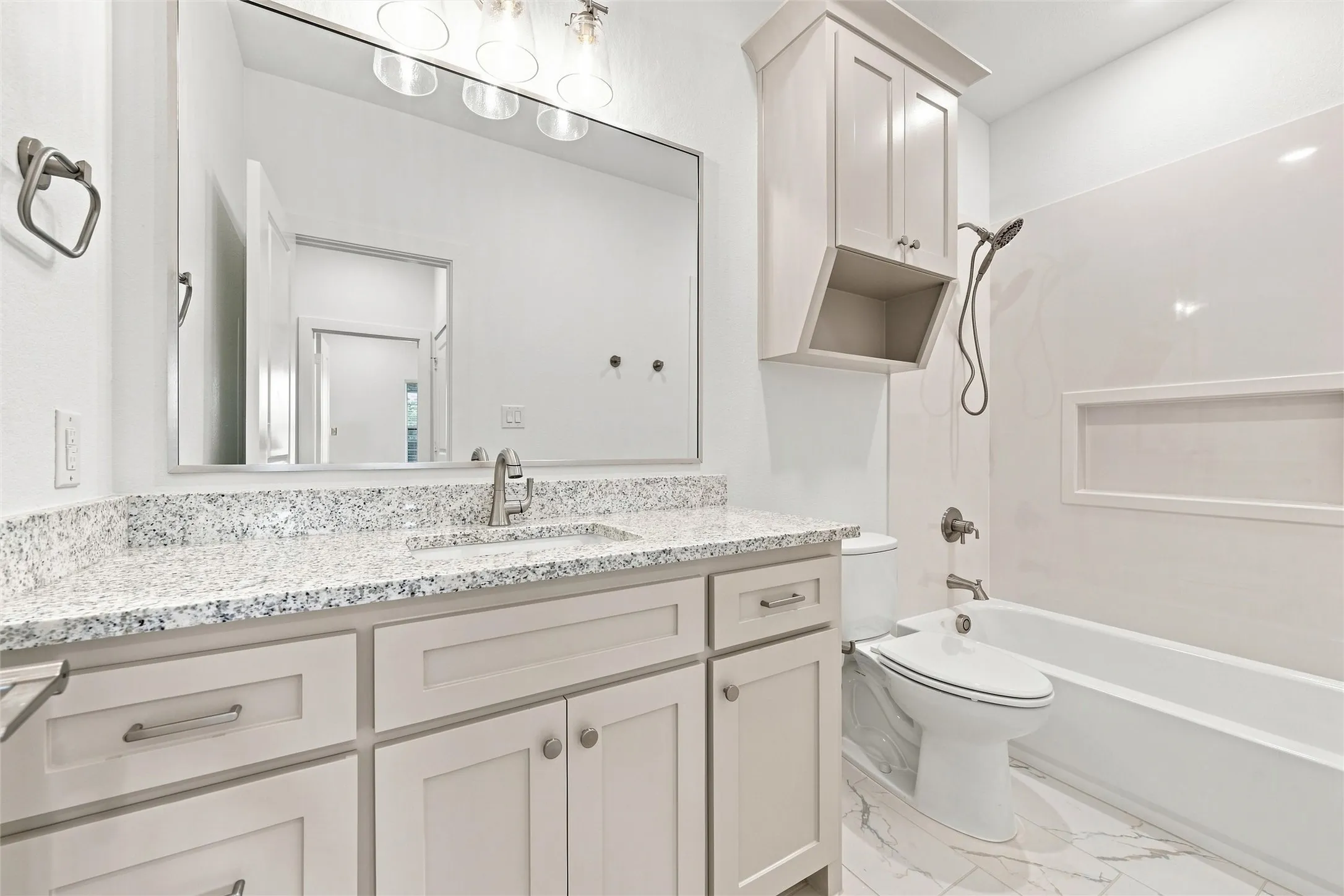 Single Family Residence For Sale in Mc Lennan County , 13045 Rainier Drive, Woodway, Texas 76712, 4 Bedroom, 2 Bathroom, 2 Garage spaces, 2,251 Sqft, built in 2026, mls#21380922, Real Estate Agent in Woodway, Homes For Sale in Mc Lennan county, Homes For Sale in Woodway, Realtor in Woodway Texas, Real Estate Brokerage Independent Realty Texas, Luminita Cordes Realtor