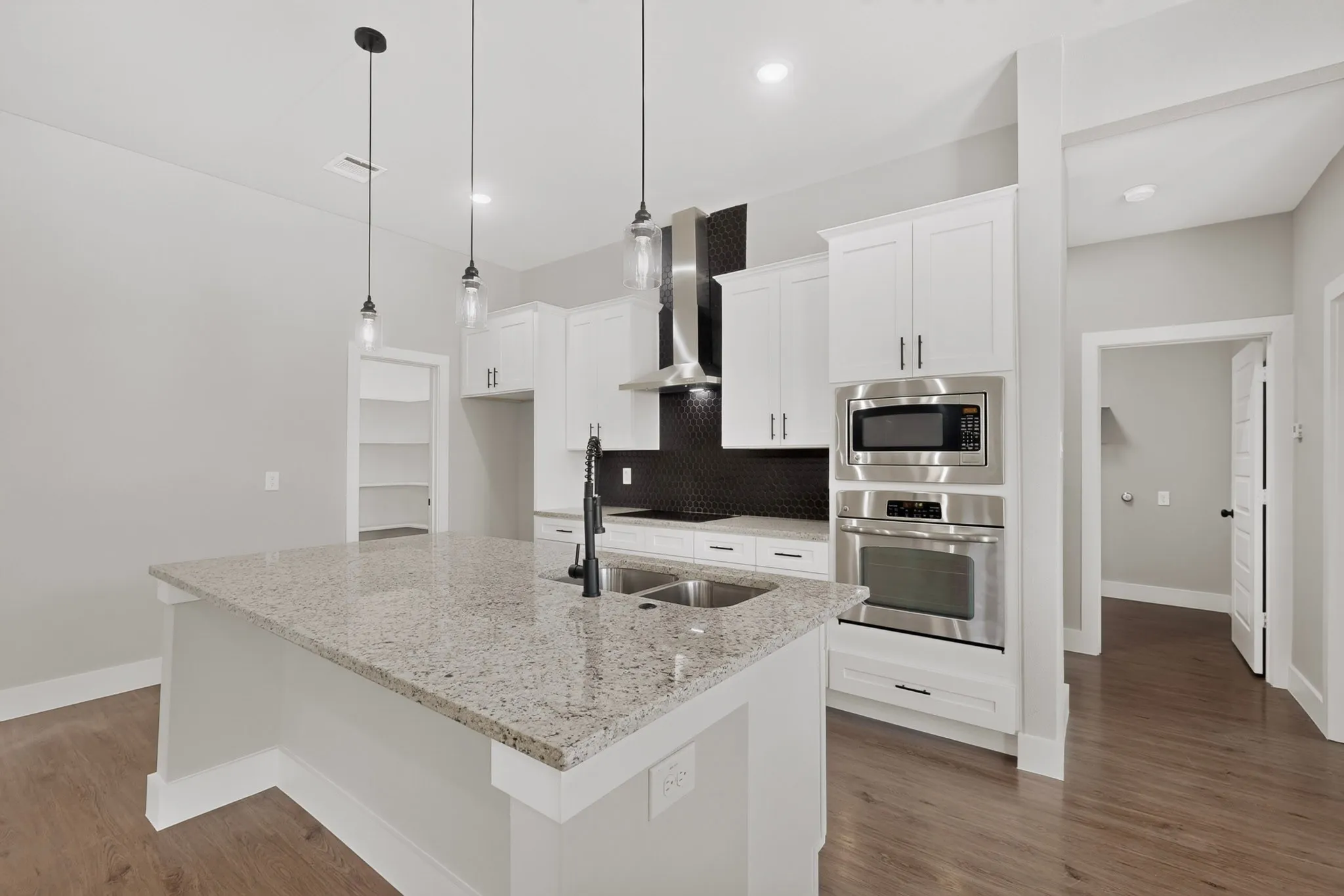 Single Family Residence For Sale in Tarrant County , 203 W Mansfield Avenue, Kennedale, Texas 76060, 4 Bedroom, 3 Bathroom, 2 Garage spaces, 1,800 Sqft, built in 2025, mls#21386824, Real Estate Agent in Kennedale, Homes For Sale in Tarrant county, Homes For Sale in Kennedale, Realtor in Kennedale Texas, Real Estate Brokerage Independent Realty Texas, Luminita Cordes Realtor
